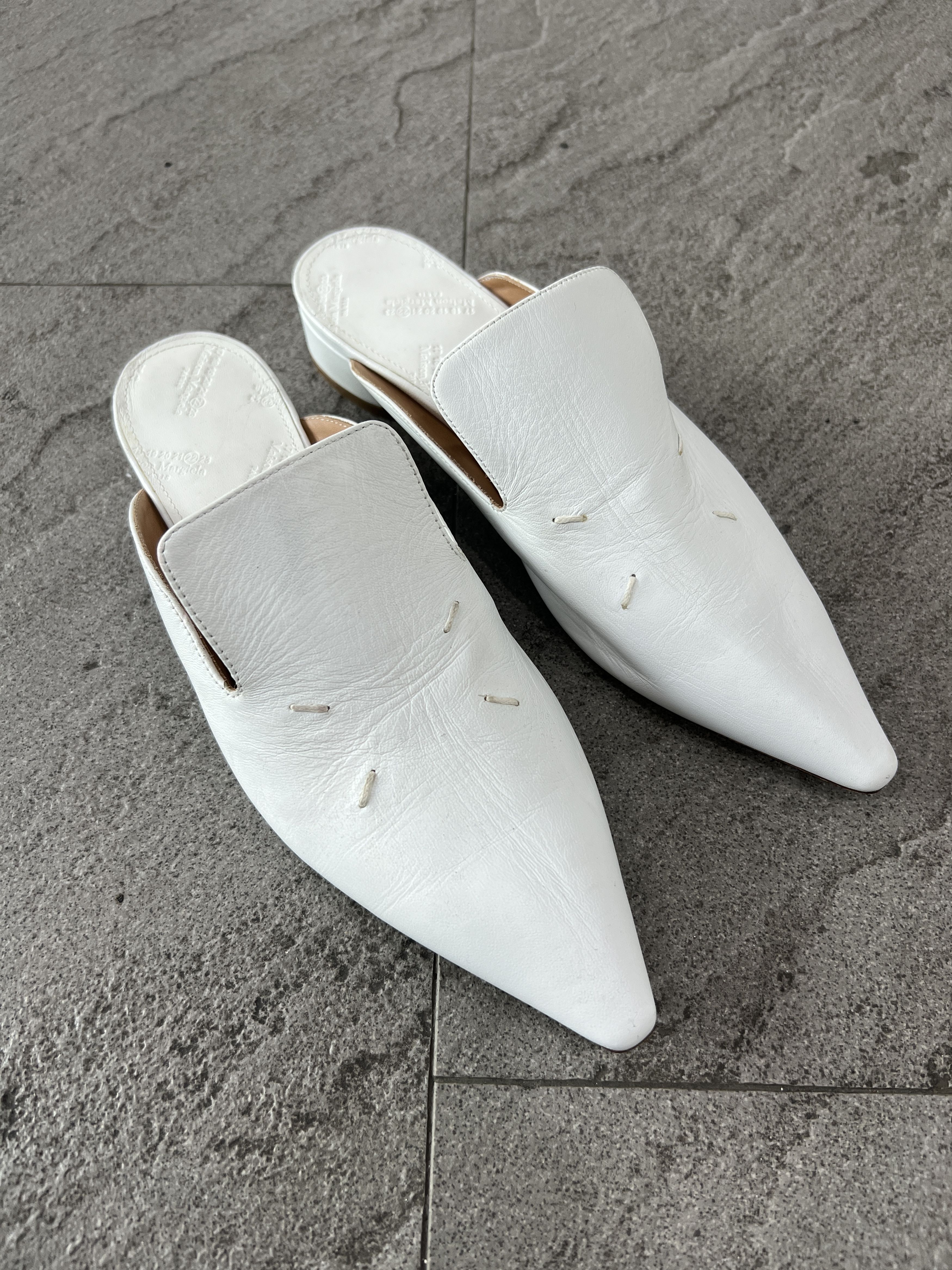 Maison Margiela Maison Margiela KIKI White Leather Pointed Toe Mules EU37 Size US 7 / IT 37 - 4 Thumbnail