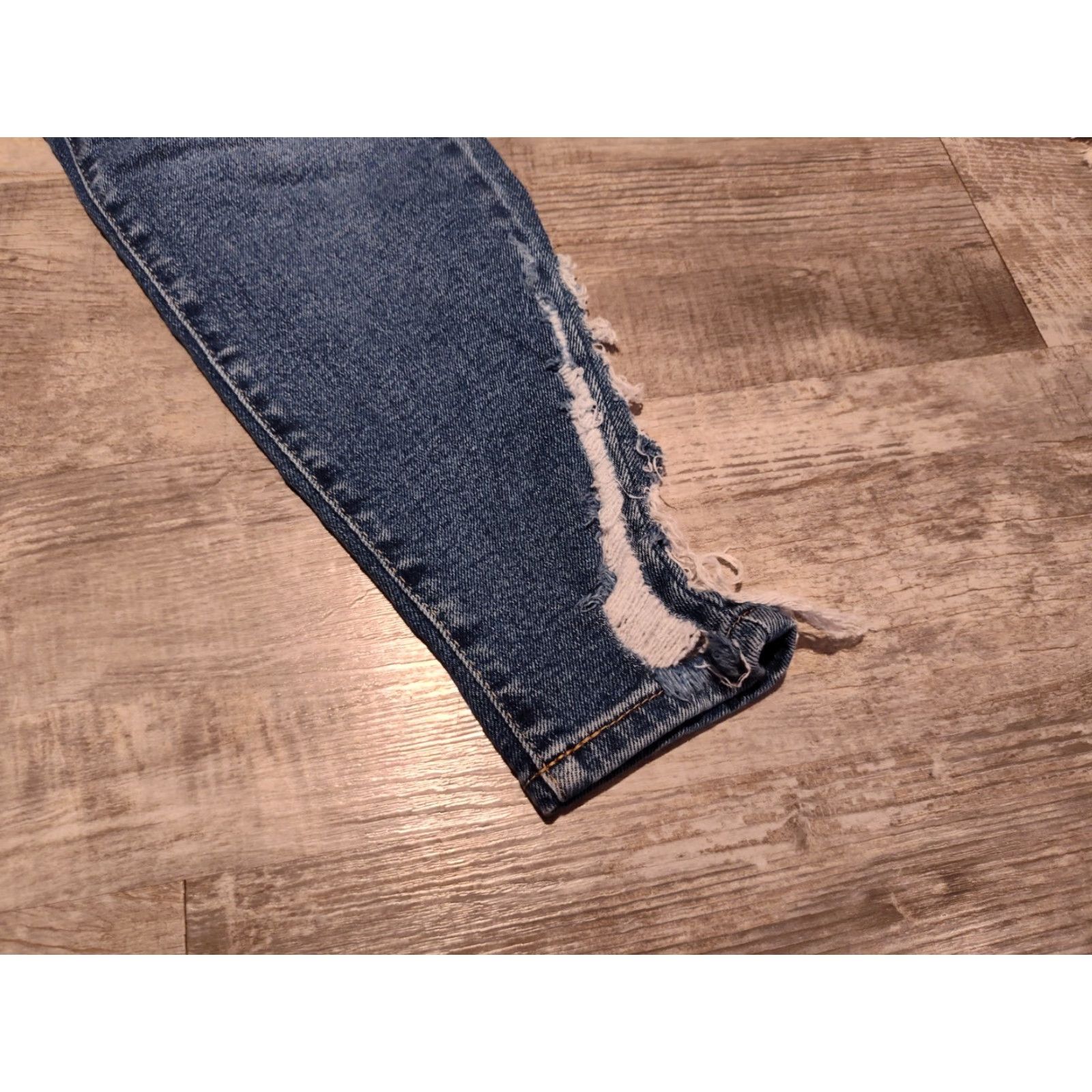 Free People VINTAGE Free People Women's Skinny Jeans Size 26 Mid Rise Raw Hem Blue Denim Slim 90s Womens Size 26" / US 2 / IT 38 - 3 Thumbnail