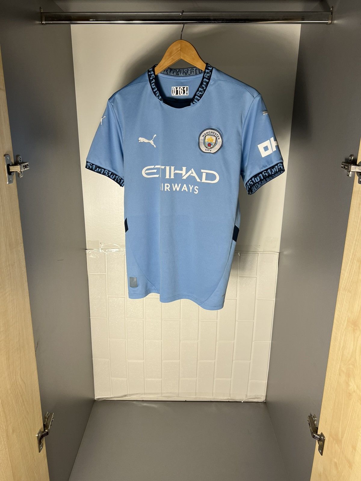 Puma VINTAGE PUMA FC MANCHESTER CITY ENGLAND SOCCER JERSEY RETRO Size US M / EU 48-50 / 2 - 7 Thumbnail