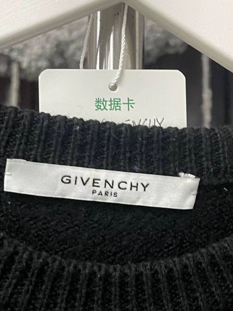 Givenchy Givenchy Letter Logo Sweater Size US S / EU 44-46 / 1 - 3 Thumbnail