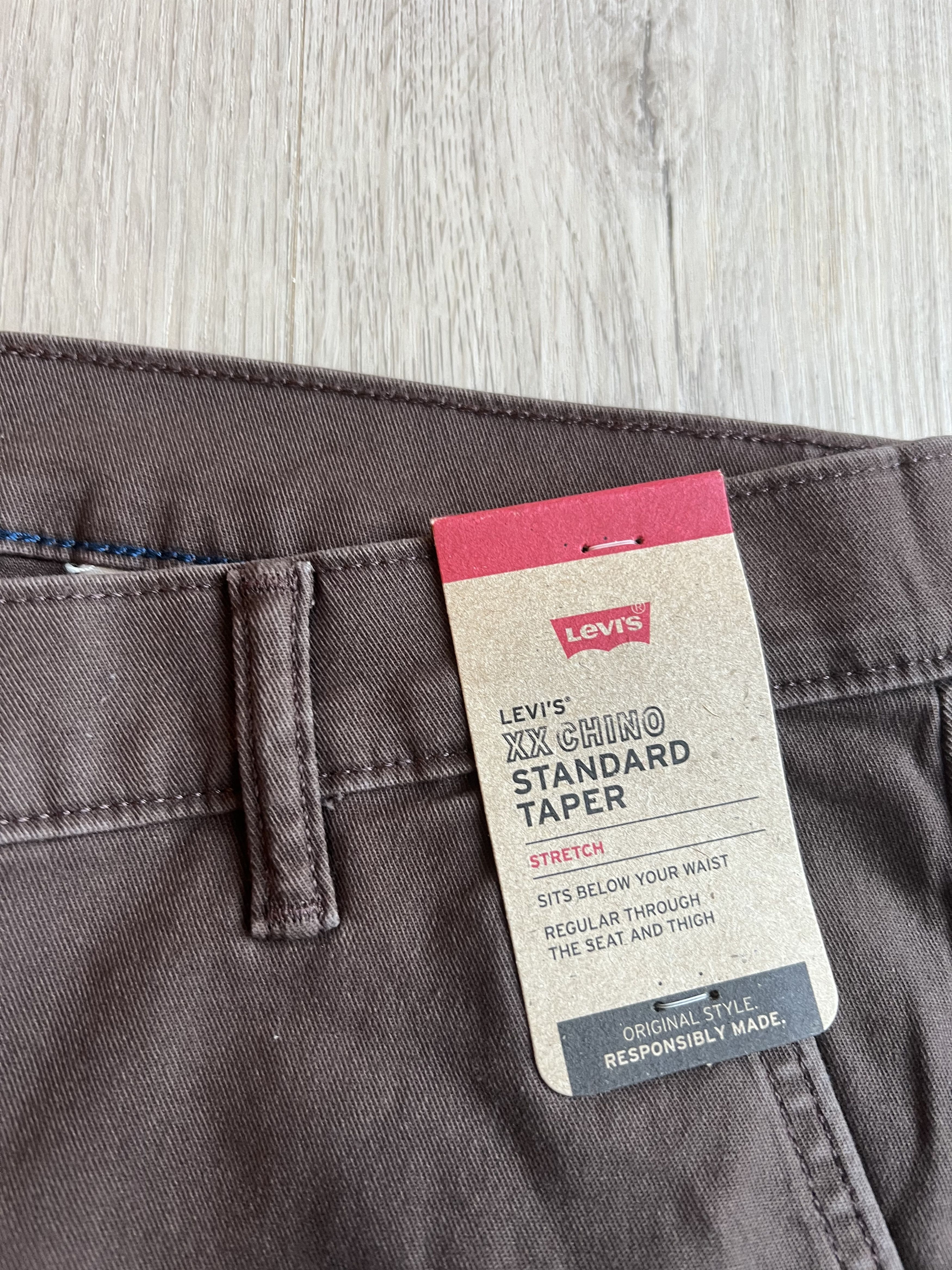 Levi's Standard fit Tapered Chino Pants / Chocolate Brown Work Wear Size US 32 / EU 48 - 3 Thumbnail
