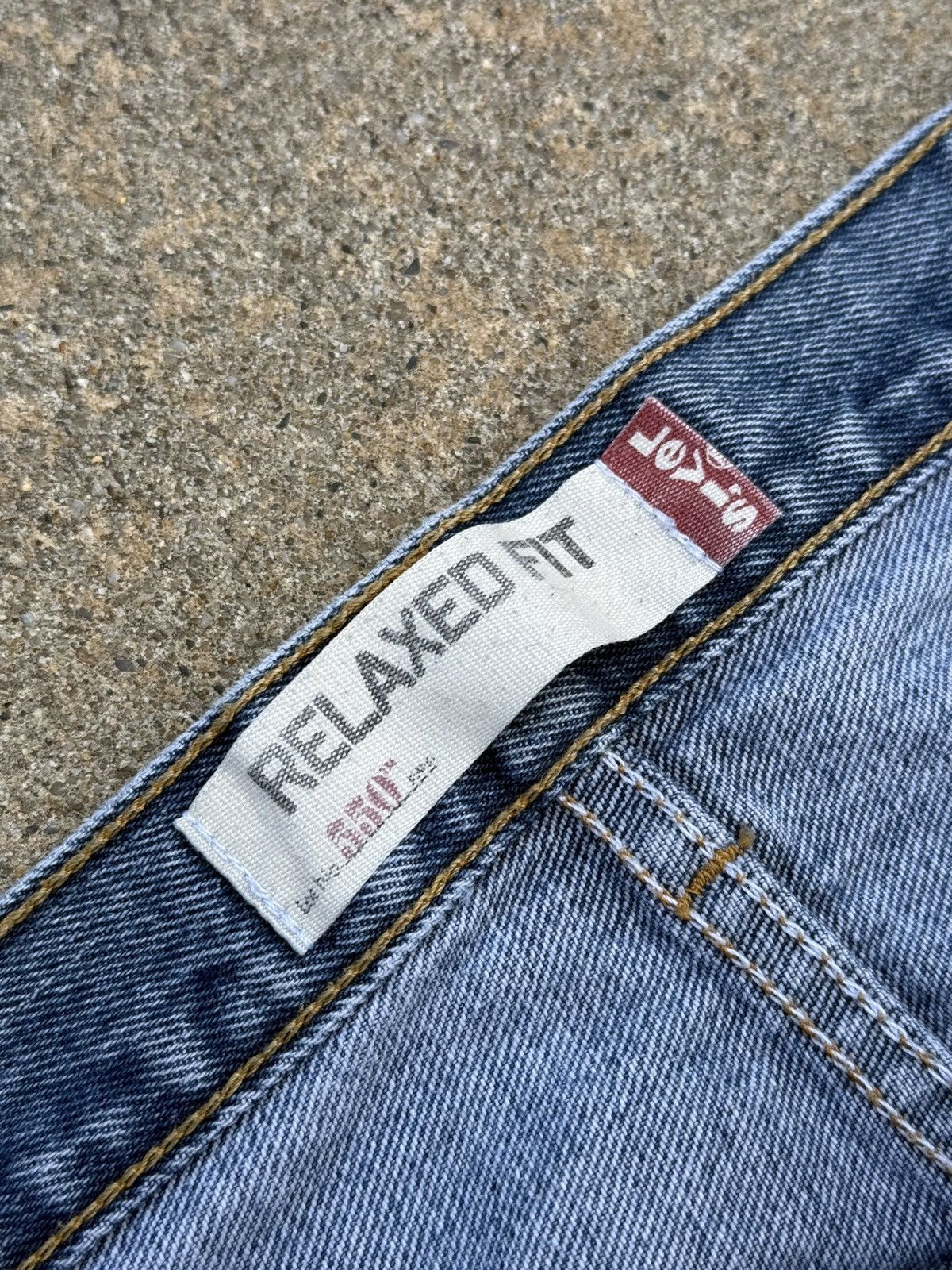 Levi's Vintage 00’s Levi’s 550 Relaxed Fit Size 42X30 Size US 42 / EU 58 - 5 Thumbnail