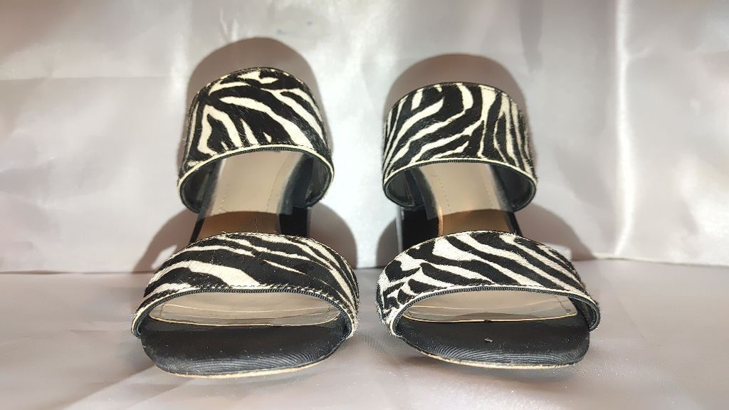 White House Black Market White House Black Market Cecilia Slides Size 8.5M Size US 8.5 / IT 38.5 - 5 Thumbnail