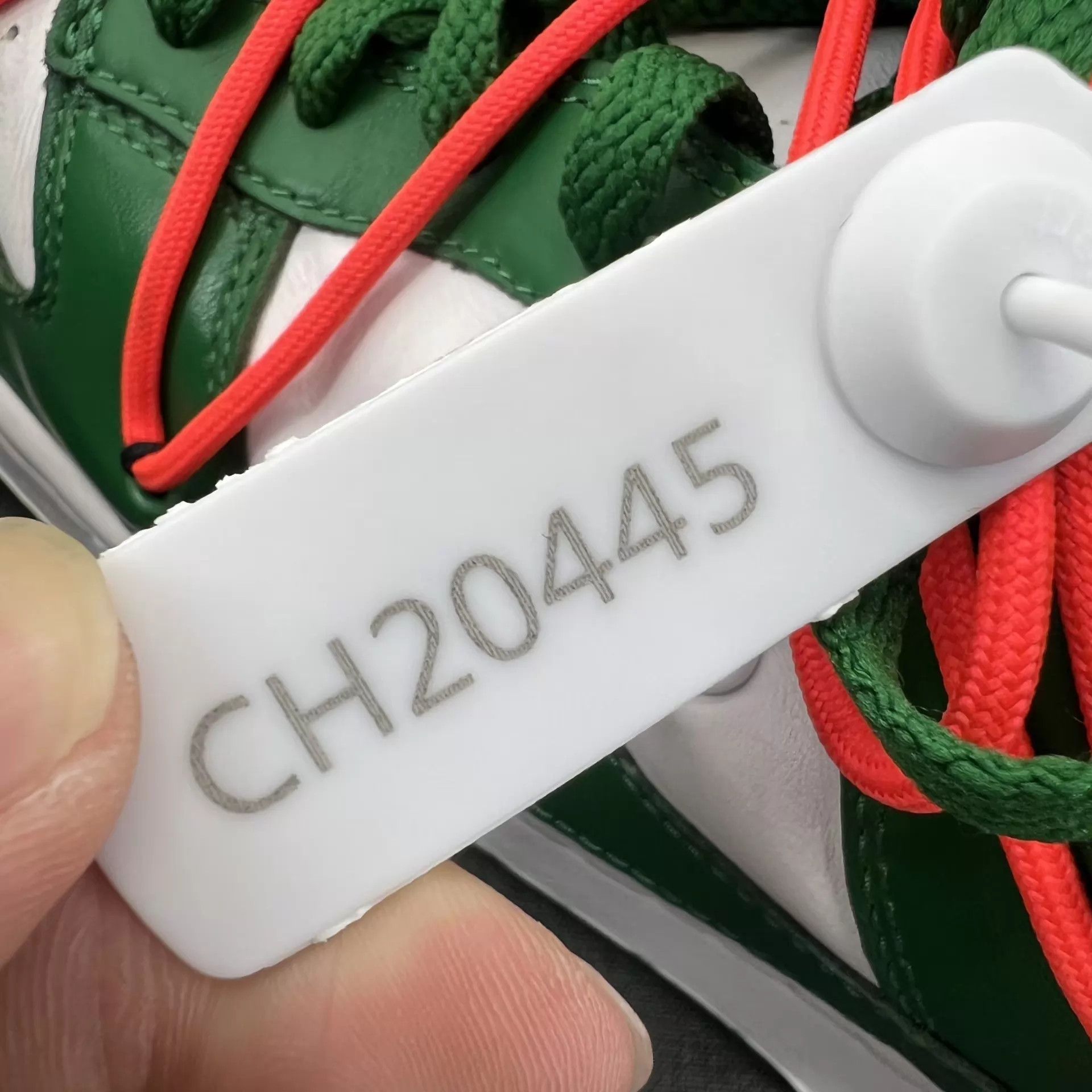 Off-White Off-White x Nike Dunk White Green Size 45 New With Box Size US 12 / EU 45 - 9 Thumbnail
