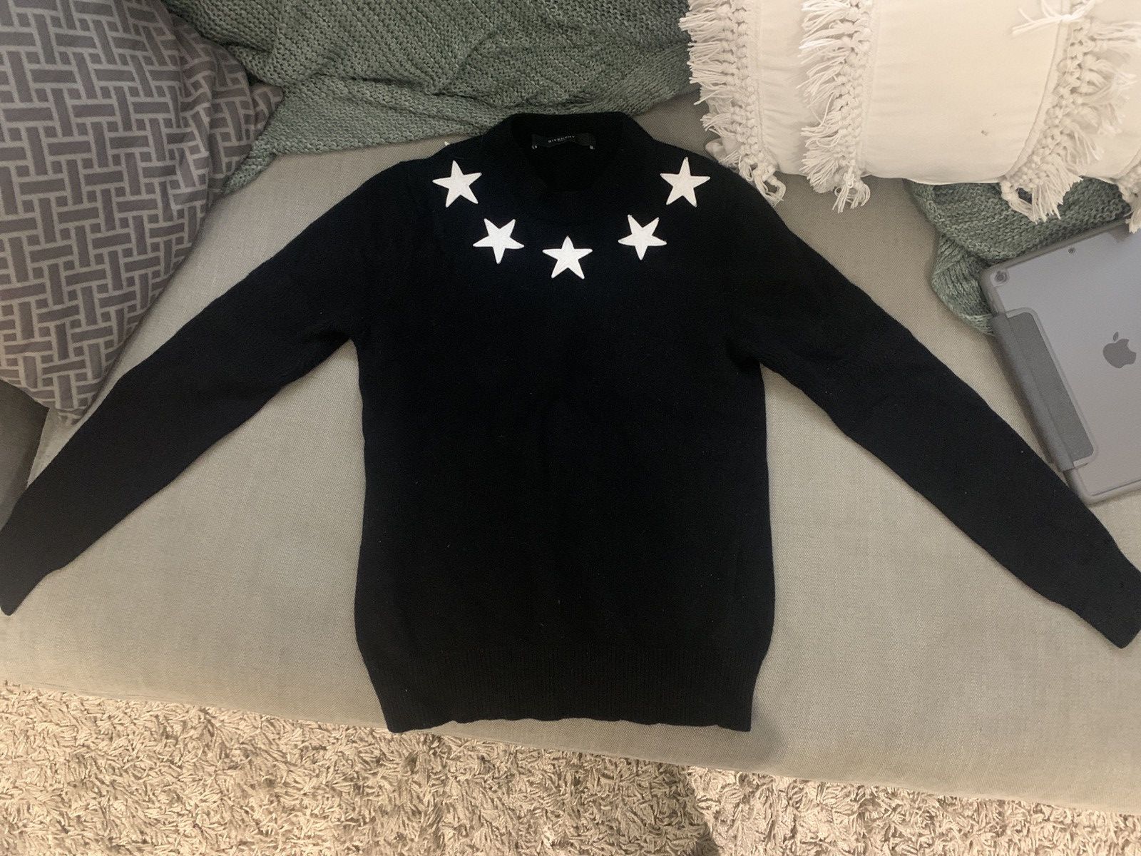 Givenchy Givenchy Star Embroidered Sweater Size US M / EU 48-50 / 2 - 4 Thumbnail