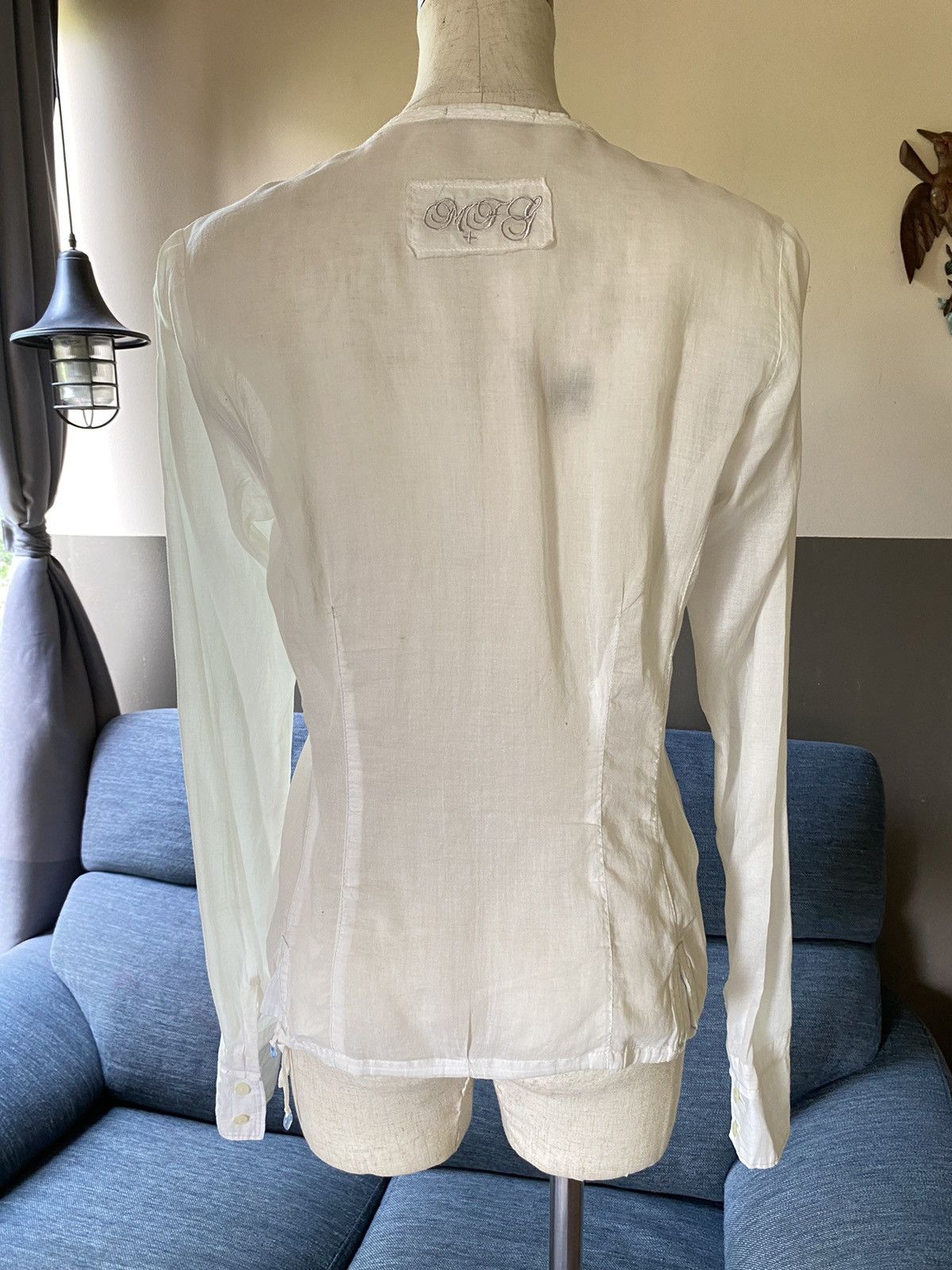 Marithe + Francois Girbaud MARITHE + FRANÇOIS GIRBAUD White shirt with blue embroidery Size M / US 6-8 / IT 42-44 - 18 Thumbnail