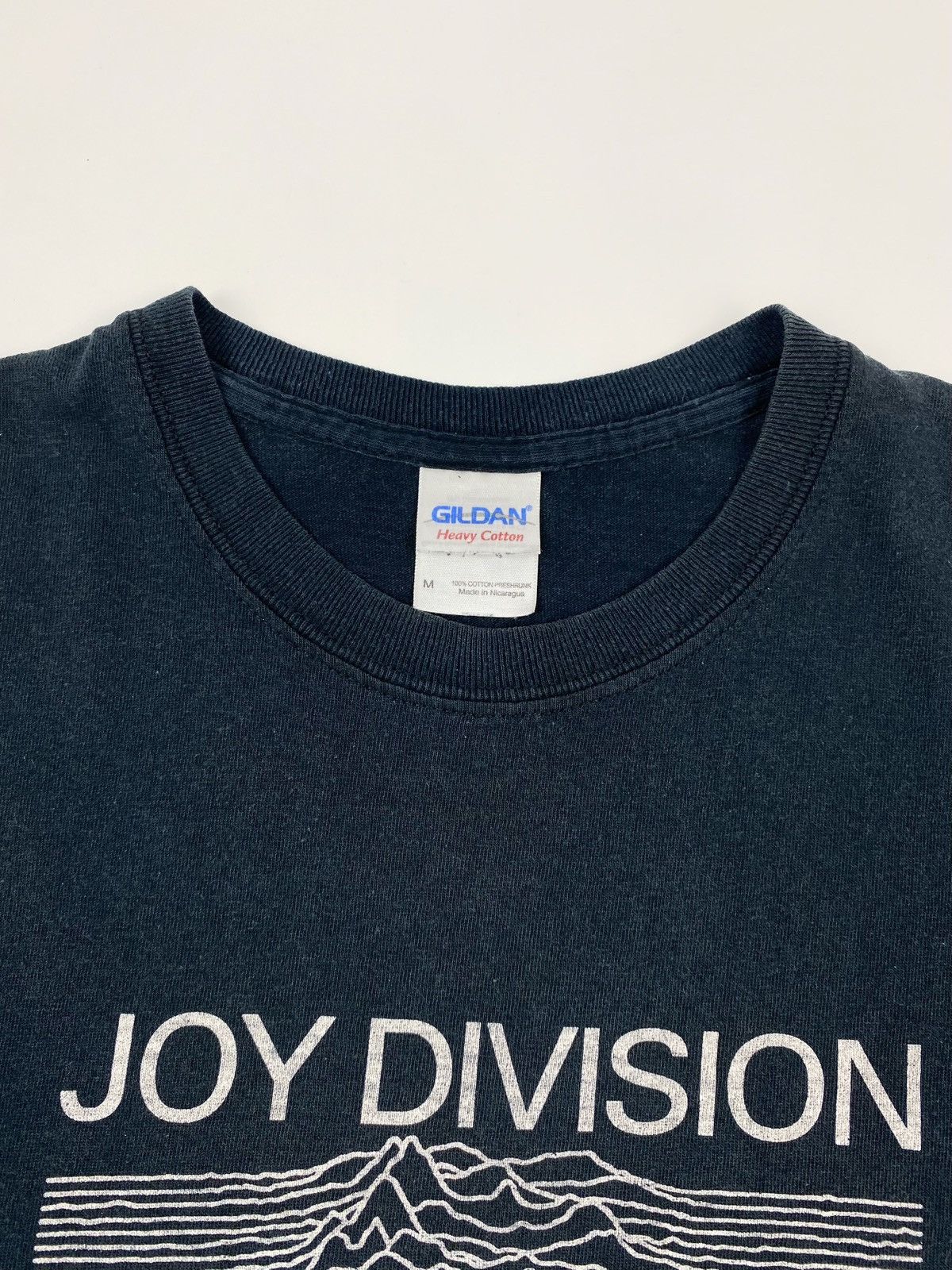 Band Tees Y2K Vintage Joy Division Unknown Pleasures Album Graphic Tee Size US M / EU 48-50 / 2 - 4 Thumbnail