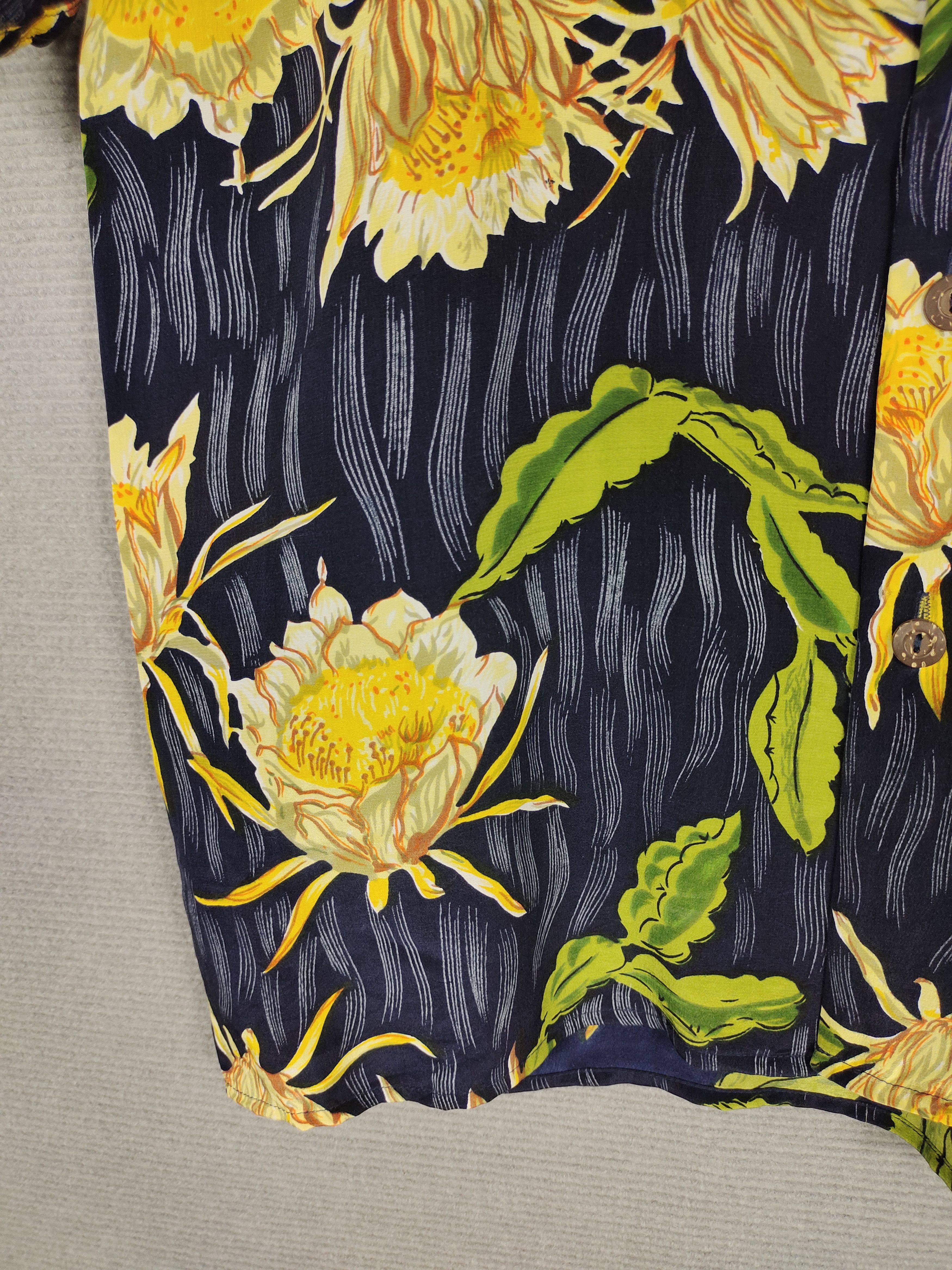 Vintage Vintage Avanti Flower Printed Silk Hawaiian Shirt Size US S / EU 44-46 / 1 - 5 Thumbnail