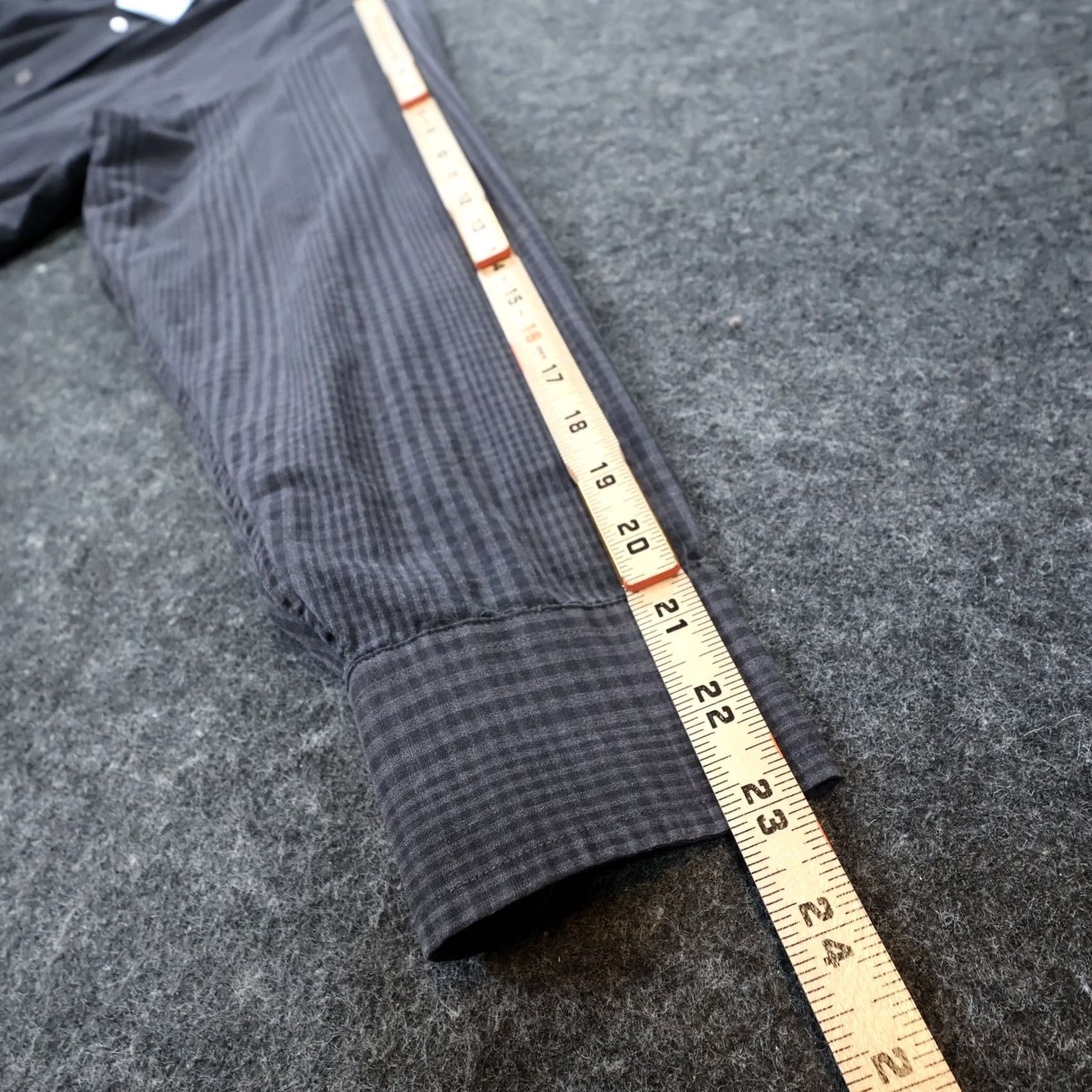 Roundtree & Yorke Roundtree & Yorke Shirt Mens L Black Button Down Gingham Plaid Cotton Size US L / EU 52-54 / 3 - 4 Thumbnail