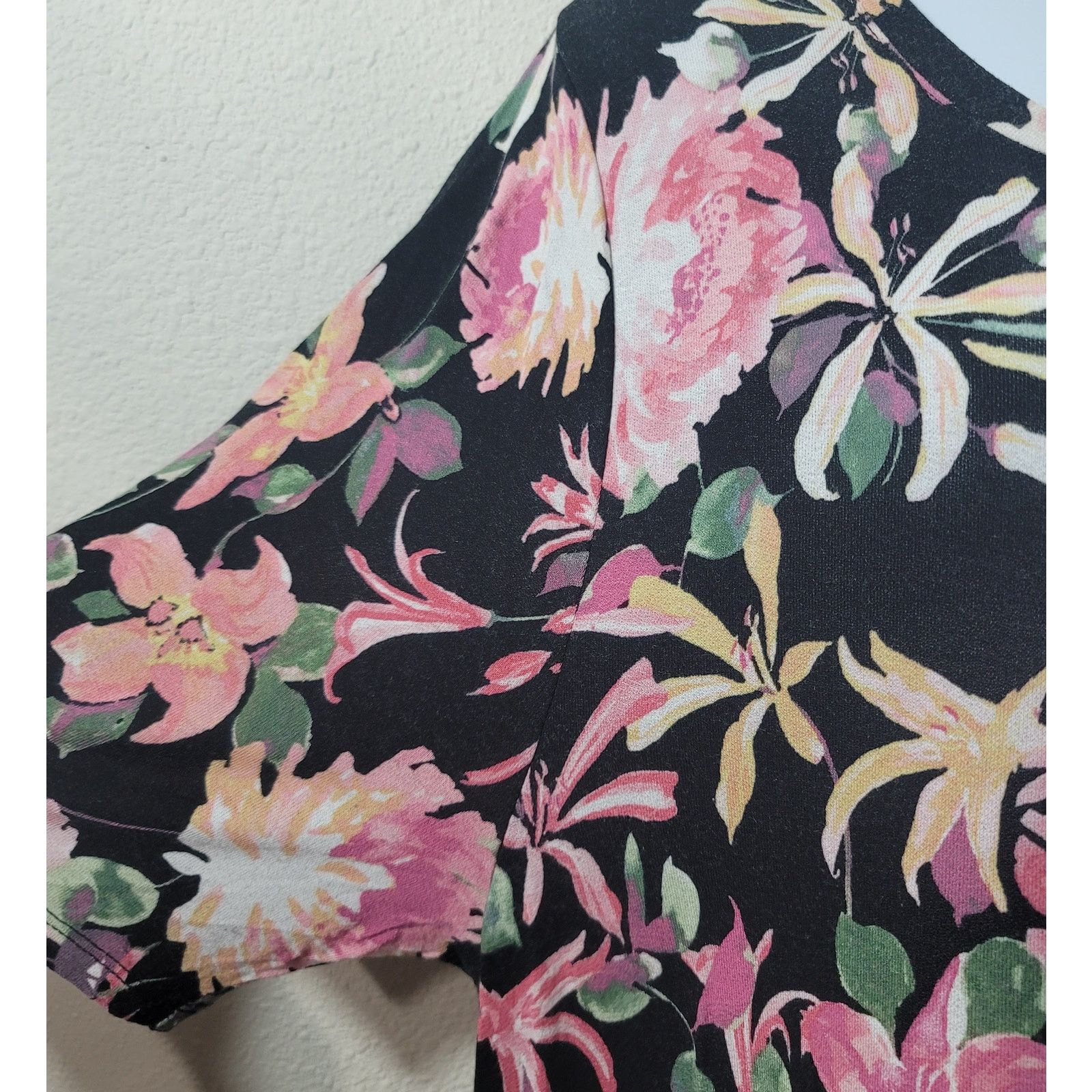 Other Lane Bryant Black Pink Floral Print Top 14 16 Lightweight Size XL / US 12-14 / IT 48-50 - 6 Thumbnail