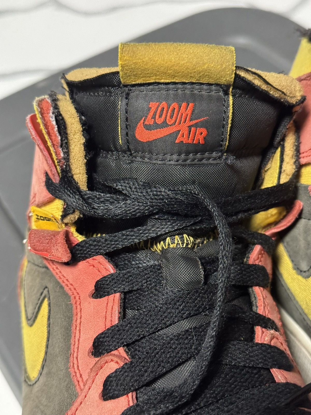 Jordan Brand Jordan 1 High Zoom CMFT Chile Red Size US 9.5 / EU 42-43 - 5 Thumbnail