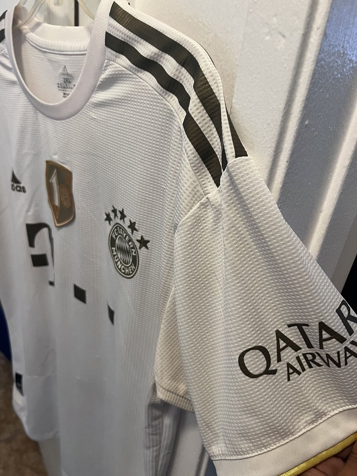 Adidas × Vintage adidas 2022-23 Bayern Munich Away Jersey - White-Gold Size US XXL / EU 58 / 5 - 5 Thumbnail
