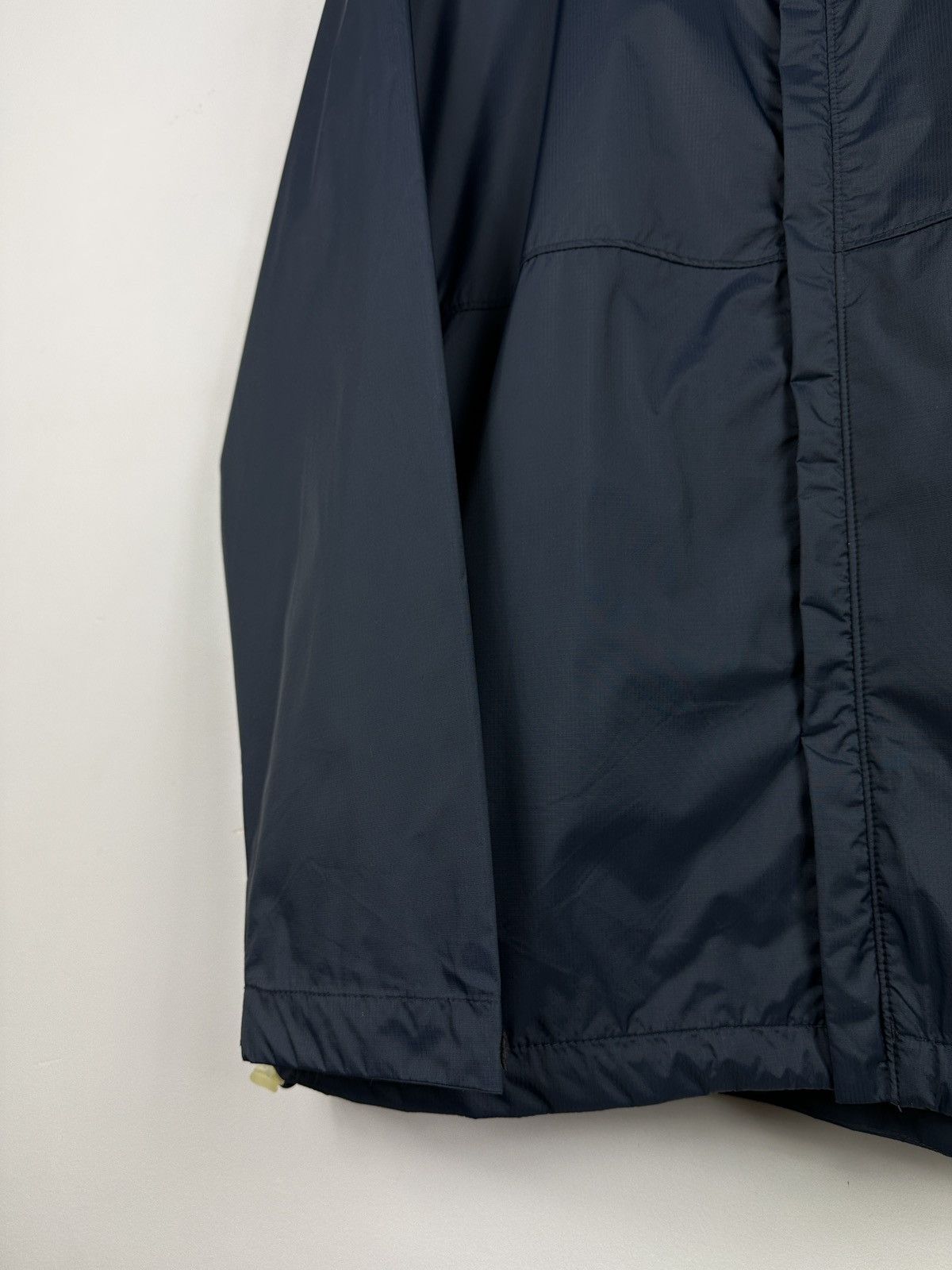 Nike × Vintage Vintage Y2K Nike Swoosh Waterproof Jacket Size US L / EU 52-54 / 3 - 6 Thumbnail