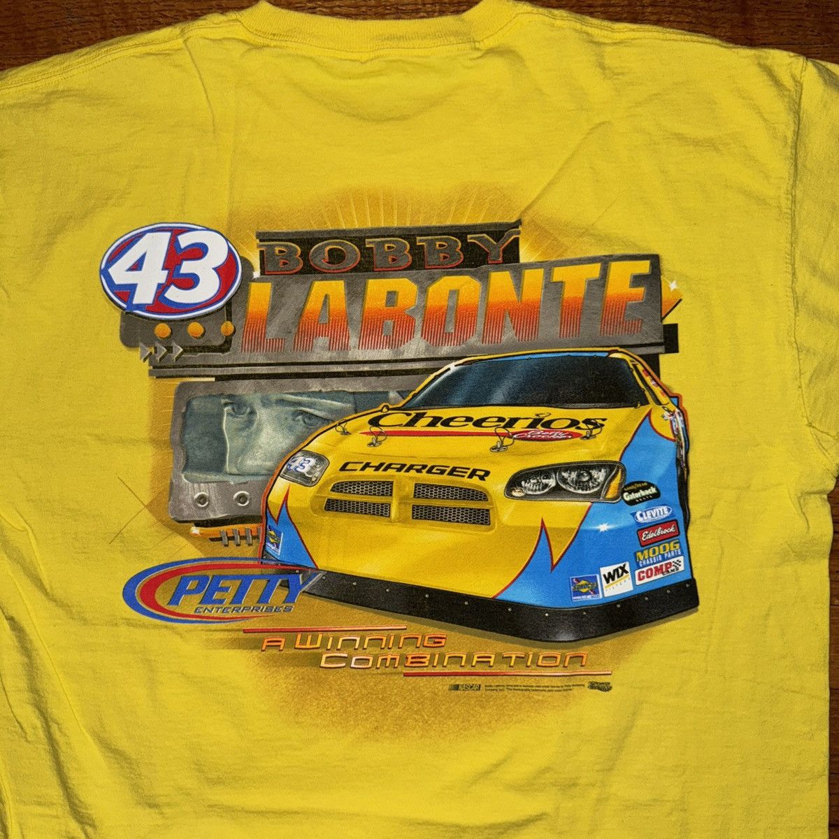 Fruit Of The Loom NASCAR Graphic Tee Size US XL / EU 56 / 4 - 6 Thumbnail
