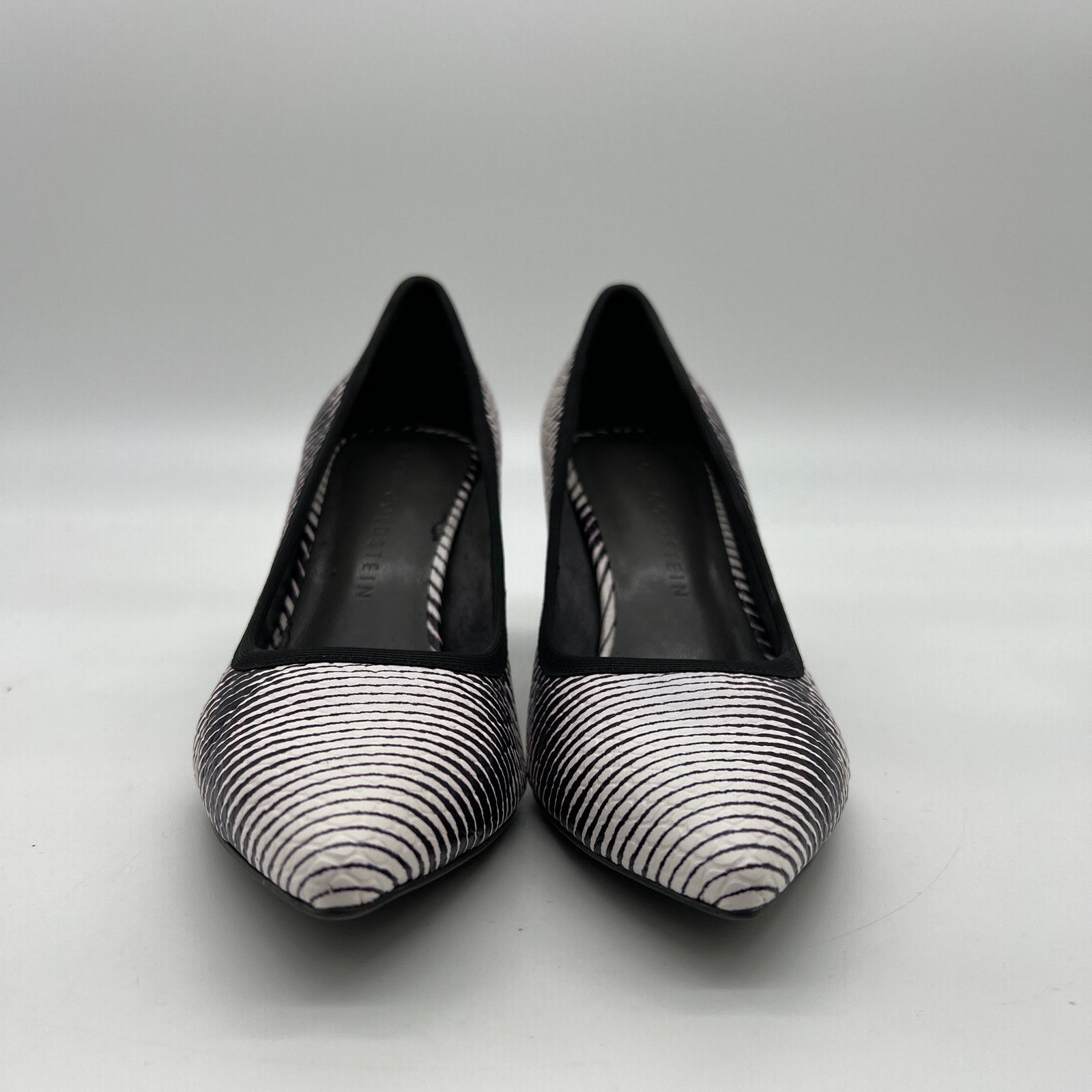 Other Lori Goldstein Collection Novelty Pumps Size 6 M Size US 6 / IT 36 - 7 Thumbnail