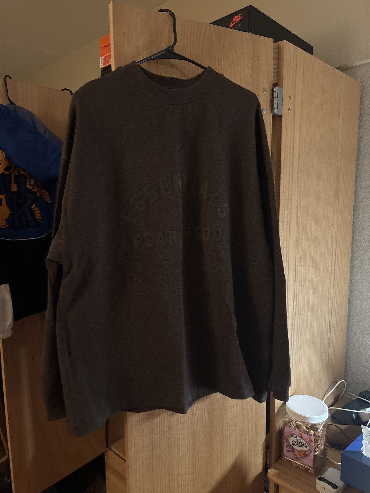 Essentials Essentials Heavyweight crewneck sweatshirt (2024) Size US XS / EU 42 / 0 - 1 Thumbnail