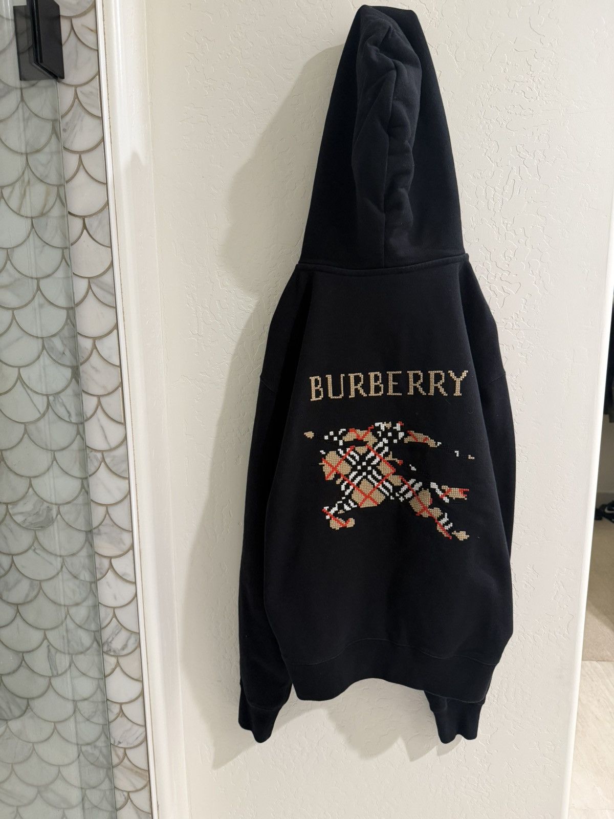 Burberry Burberry Cross Stitch Knight Cotton Hoodie Size US M / EU 48-50 / 2 - 2 Thumbnail