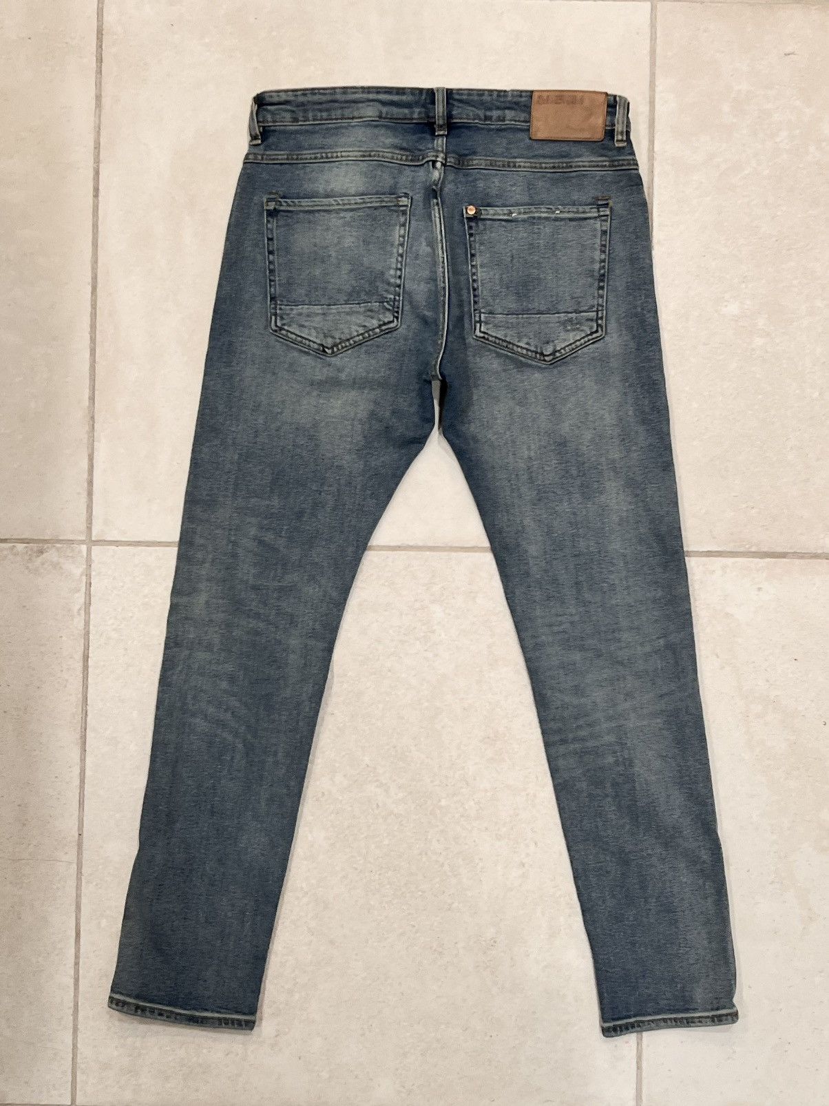 H&M Low waisted Selvedge stretch Denim Size US 33 - 6 Thumbnail