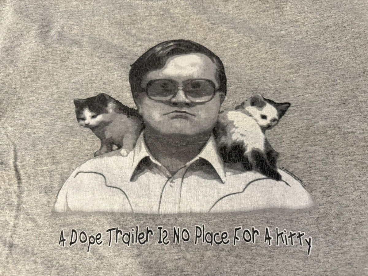 Vintage Vintage 00s Trailer Park Boys Showcase Shirt Size US XL / EU 56 / 4 - 3 Thumbnail