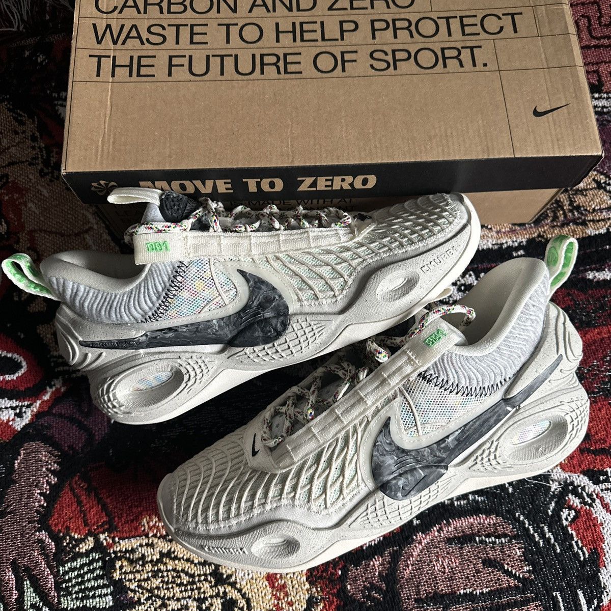 Nike - cosmic unity