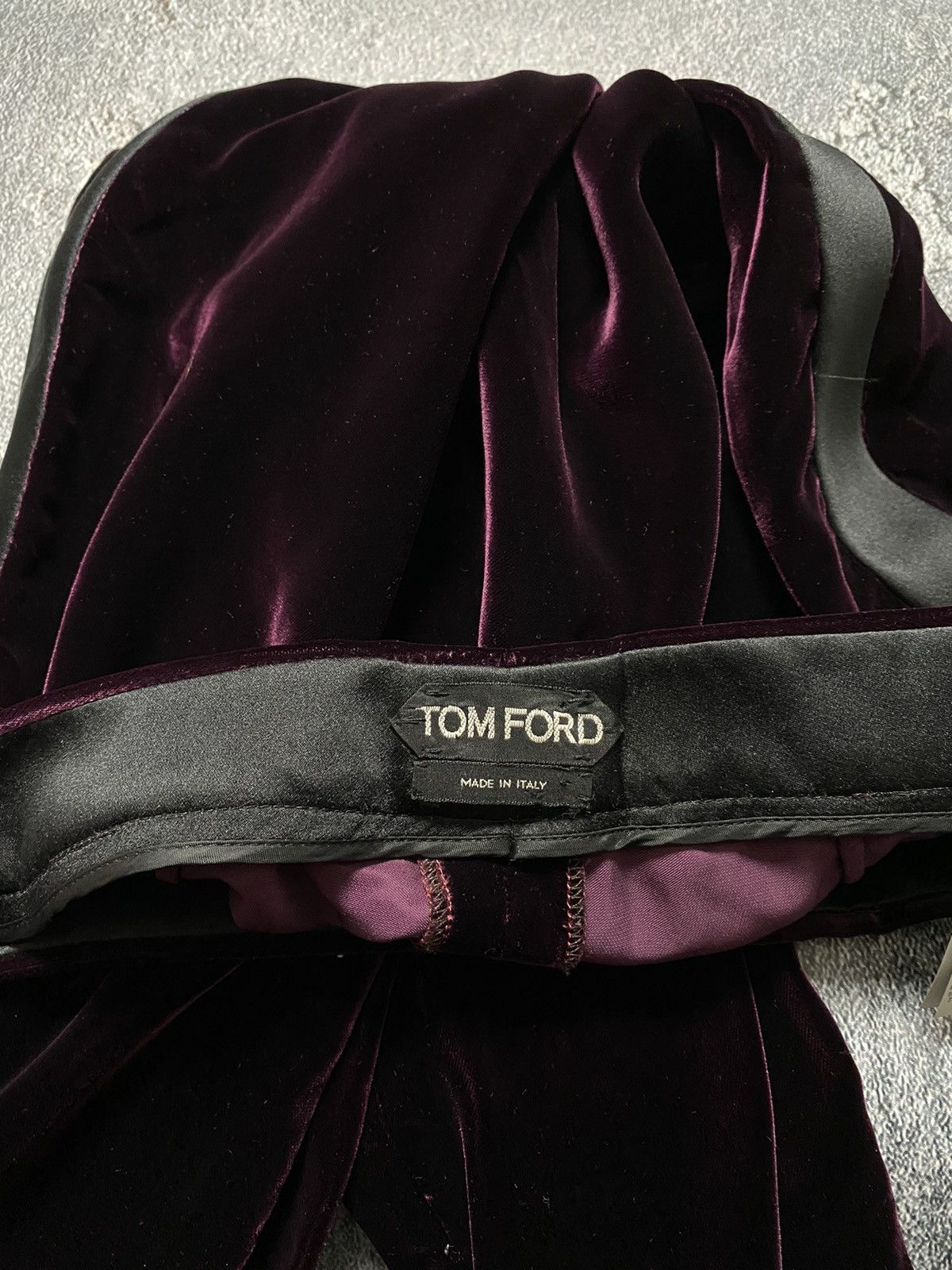 Tom Ford Tom Ford Midnight Purple Velvet black side stripes pants Size 27" / US 4 / IT 40 - 15 Thumbnail