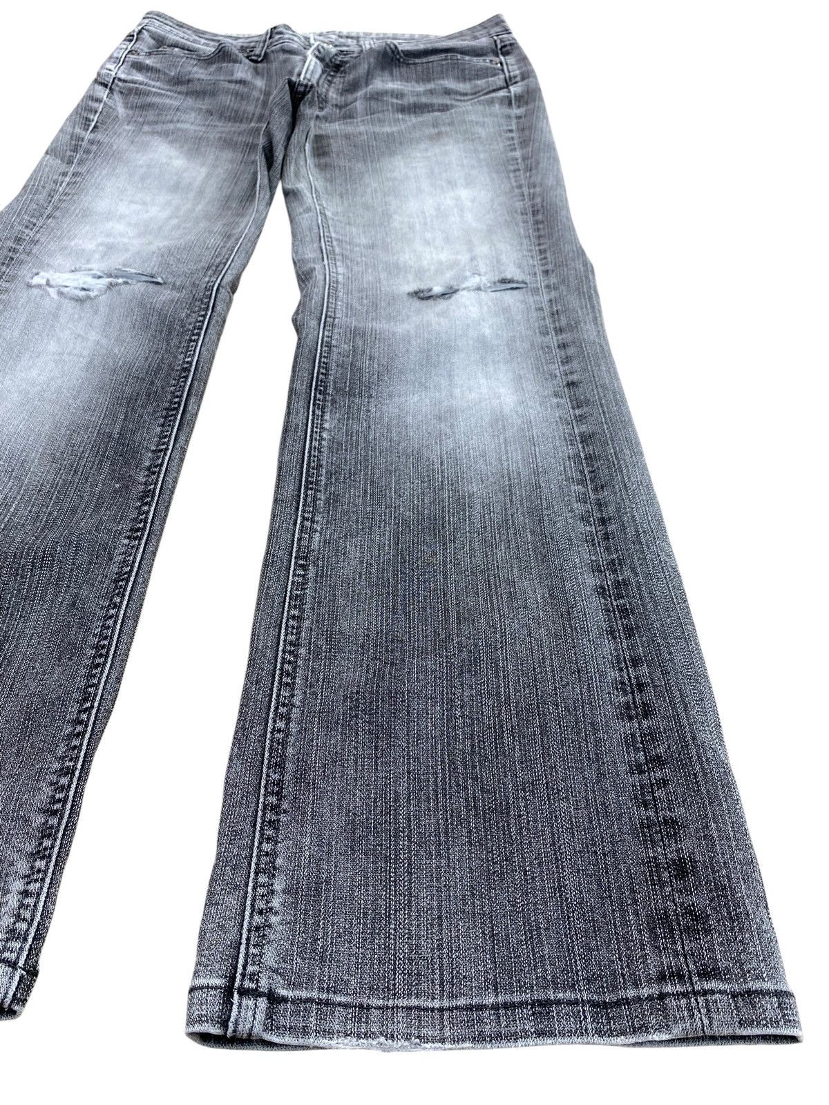 Japanese Brand Japanese Brand Faded Wash Ripped Style Flare Jeans Size US 32 / EU 48 - 8 Thumbnail