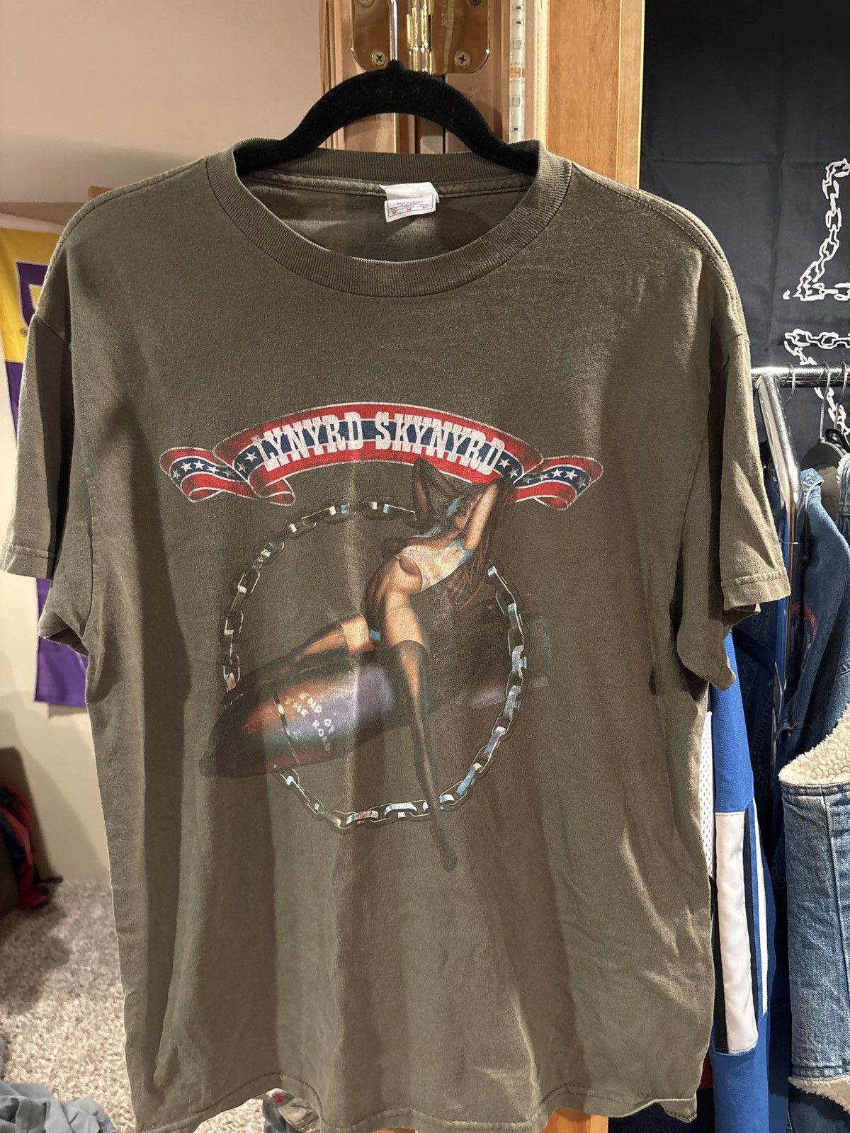 Vintage Lynyrd Skynyrd Vintage Rocket Girl Shirt Size US M / EU 48-50 / 2 - 2 Thumbnail
