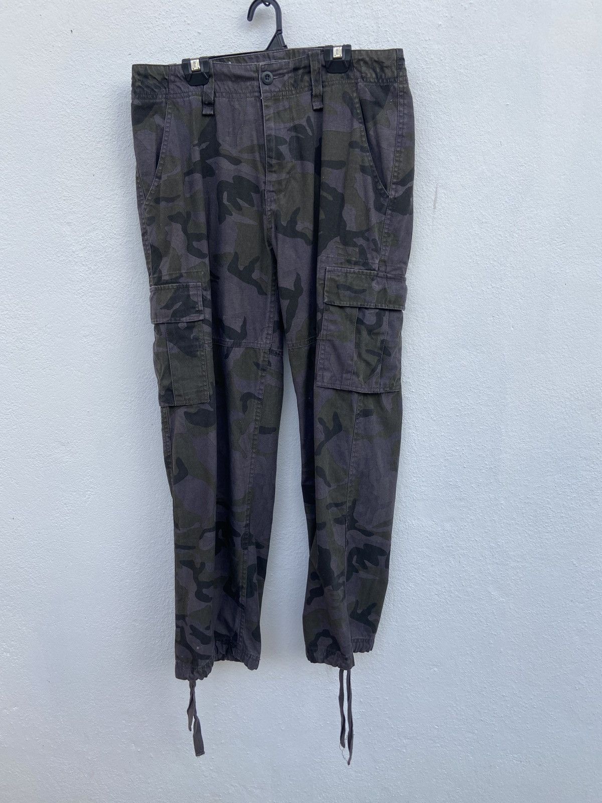 Japanese Brand Camo flauge cargo pants military Size US 31 - 3 Thumbnail