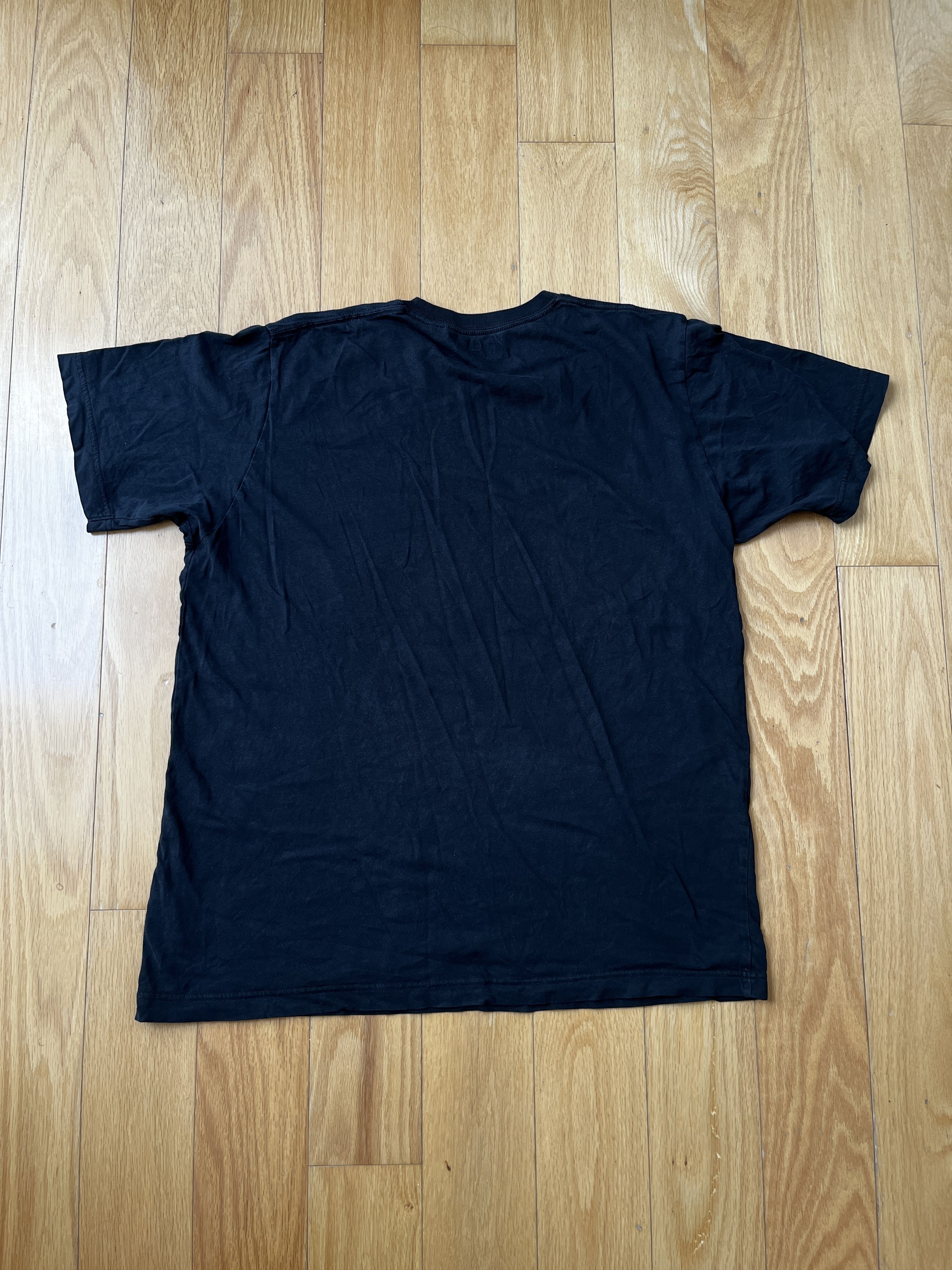 Uniqlo Uniqlo UT Calbee T Shirt L Size US L / EU 52-54 / 3 - 2 Thumbnail