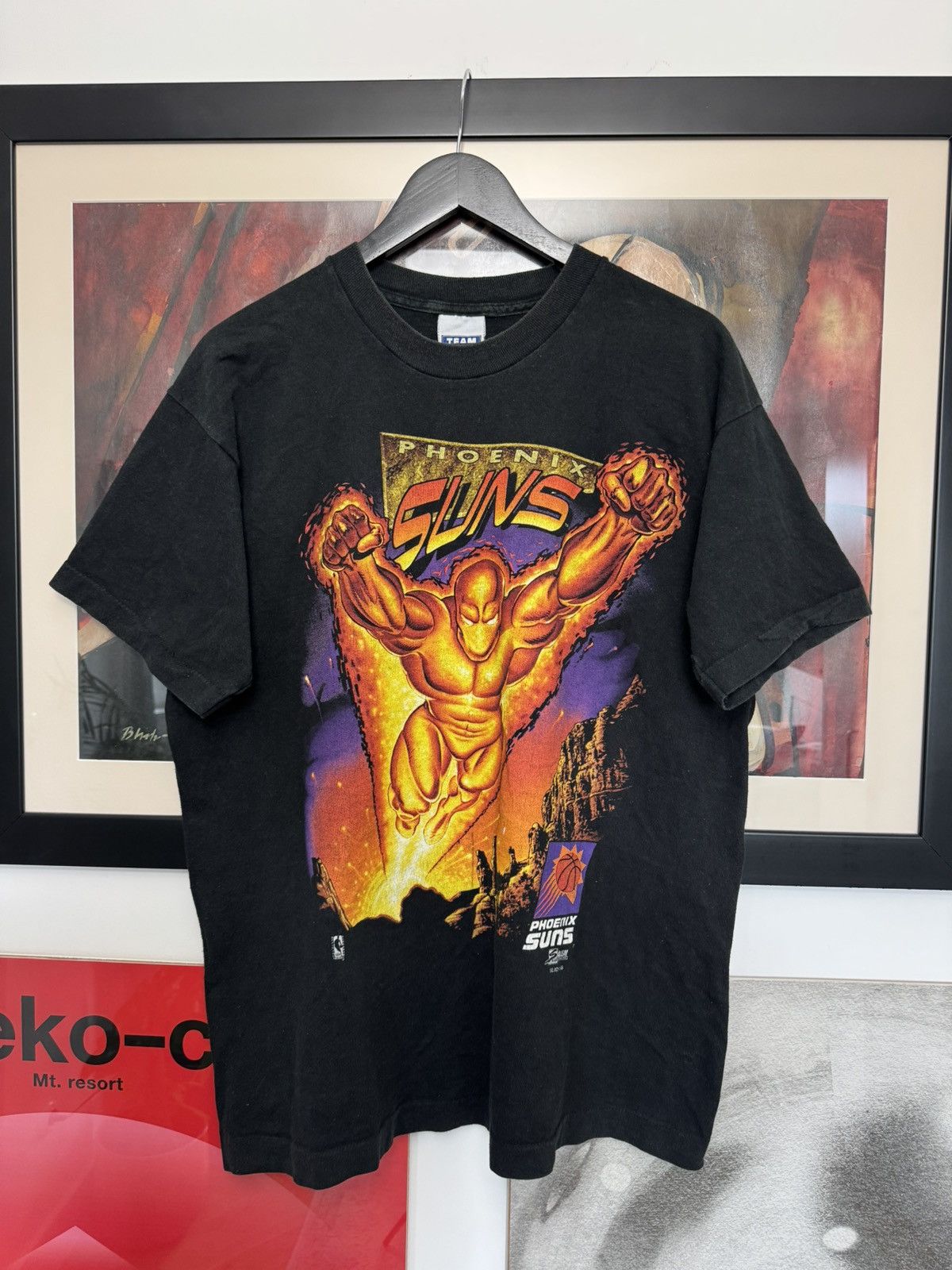 NBA Vintage 90s Phoenix Suns Superhero Salem Tee Shirt NBA Rare Size US L / EU 52-54 / 3 - 1 Thumbnail