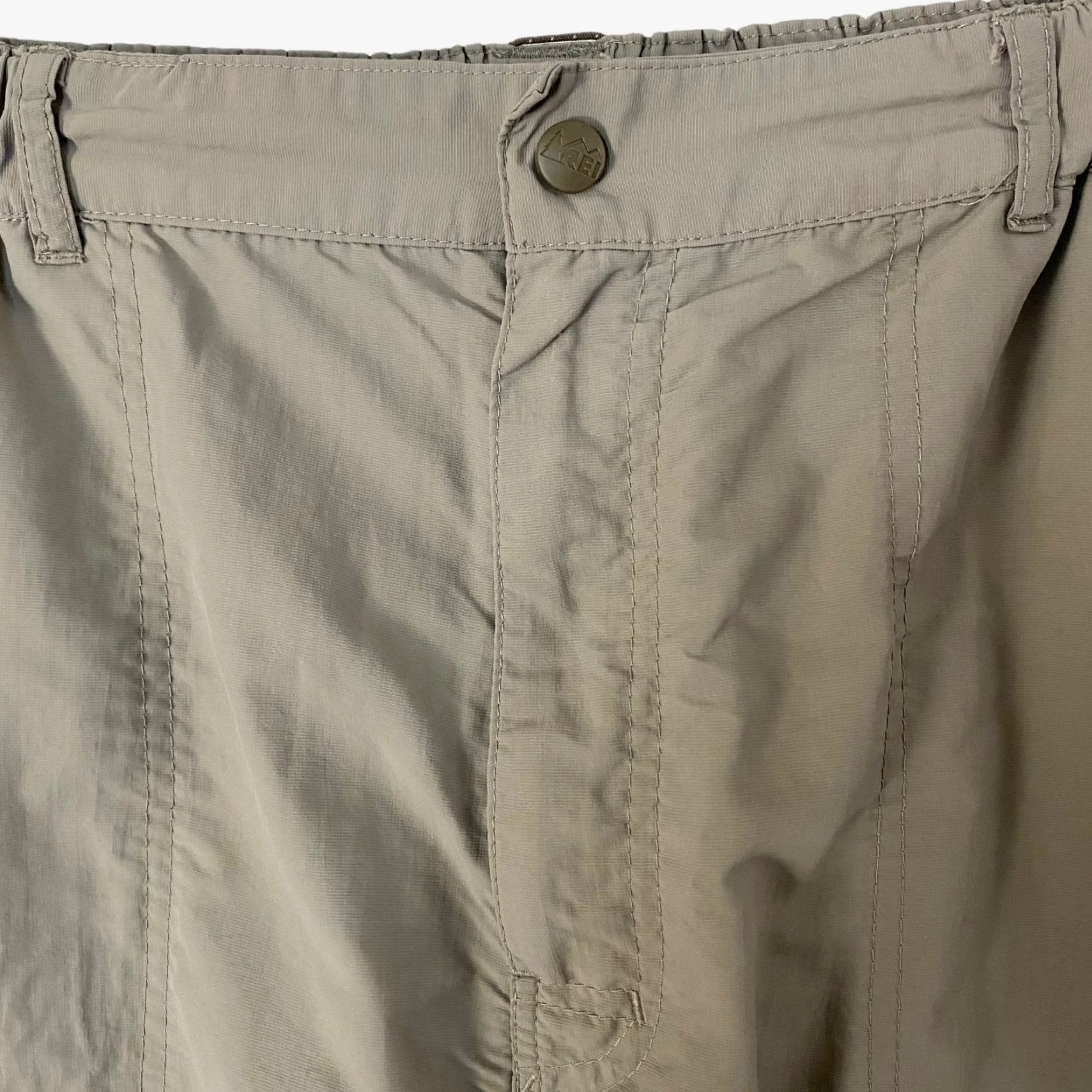 Vintage REI Cargo Shorts Men XL Tan Nylon UPF-50+ Ripstop Hiking Pockets Outdoor Casual Utility Front Flat Front Eight Pockets Size US 36 / EU 52 - 5 Thumbnail