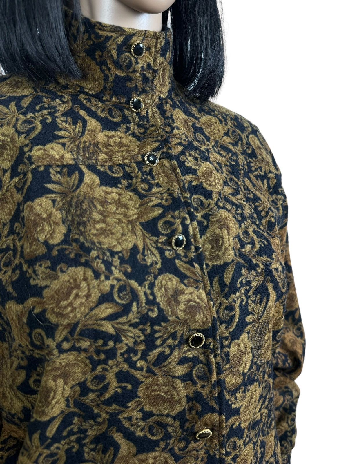 Ungaro Paris × Vintage Ungaro Paris Floral Printed Bomber Jacket Vintage size 44 Size M / US 6-8 / IT 42-44 - 3 Thumbnail