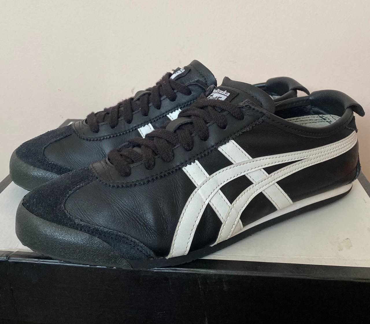Asics Asics Onitsuka Tiger Mexico 66 Black/ White Size 8 Size US 8 / EU 41 - 4 Thumbnail