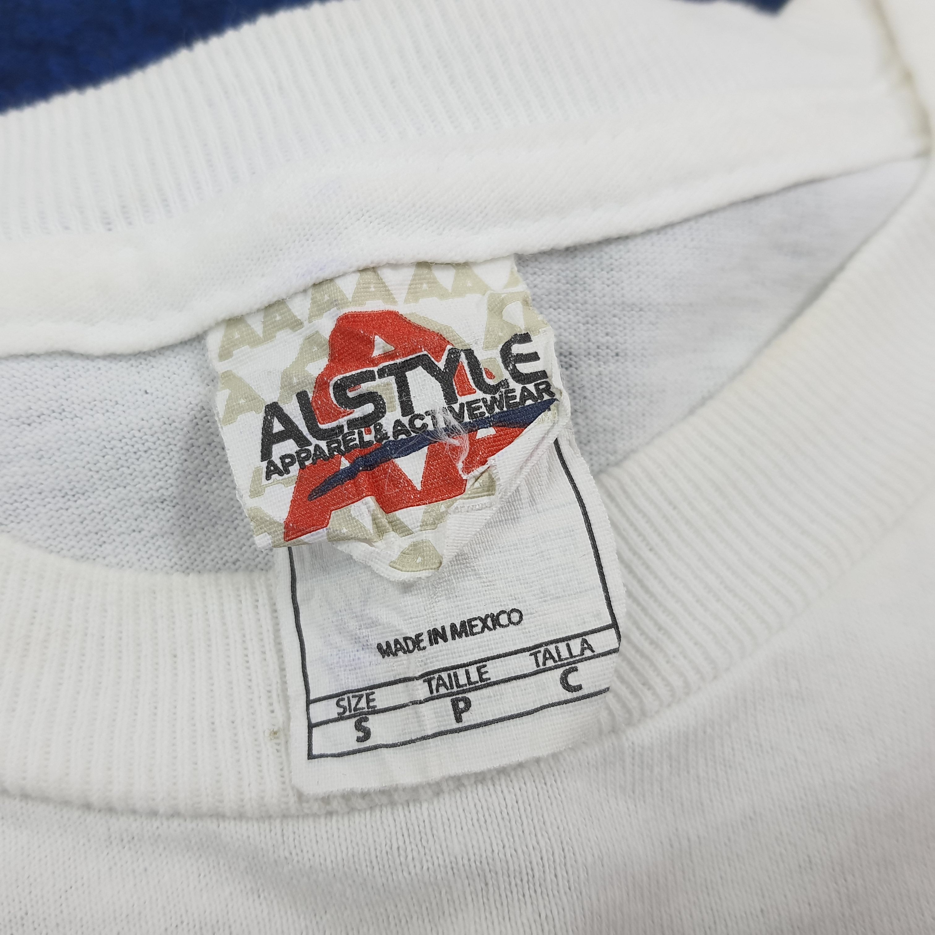 Band Tees × Vintage Vintage Red Hot Chili Peppers America Rock Band Photo Tee Size US S / EU 44-46 / 1 - 5 Thumbnail
