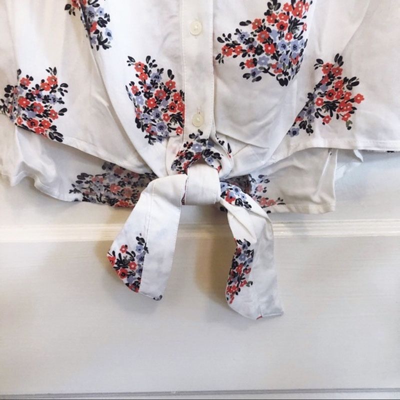 Loft LOFT White Floral Knot Front Shirt Size XS / US 0-2 / IT 36-38 - 9 Thumbnail