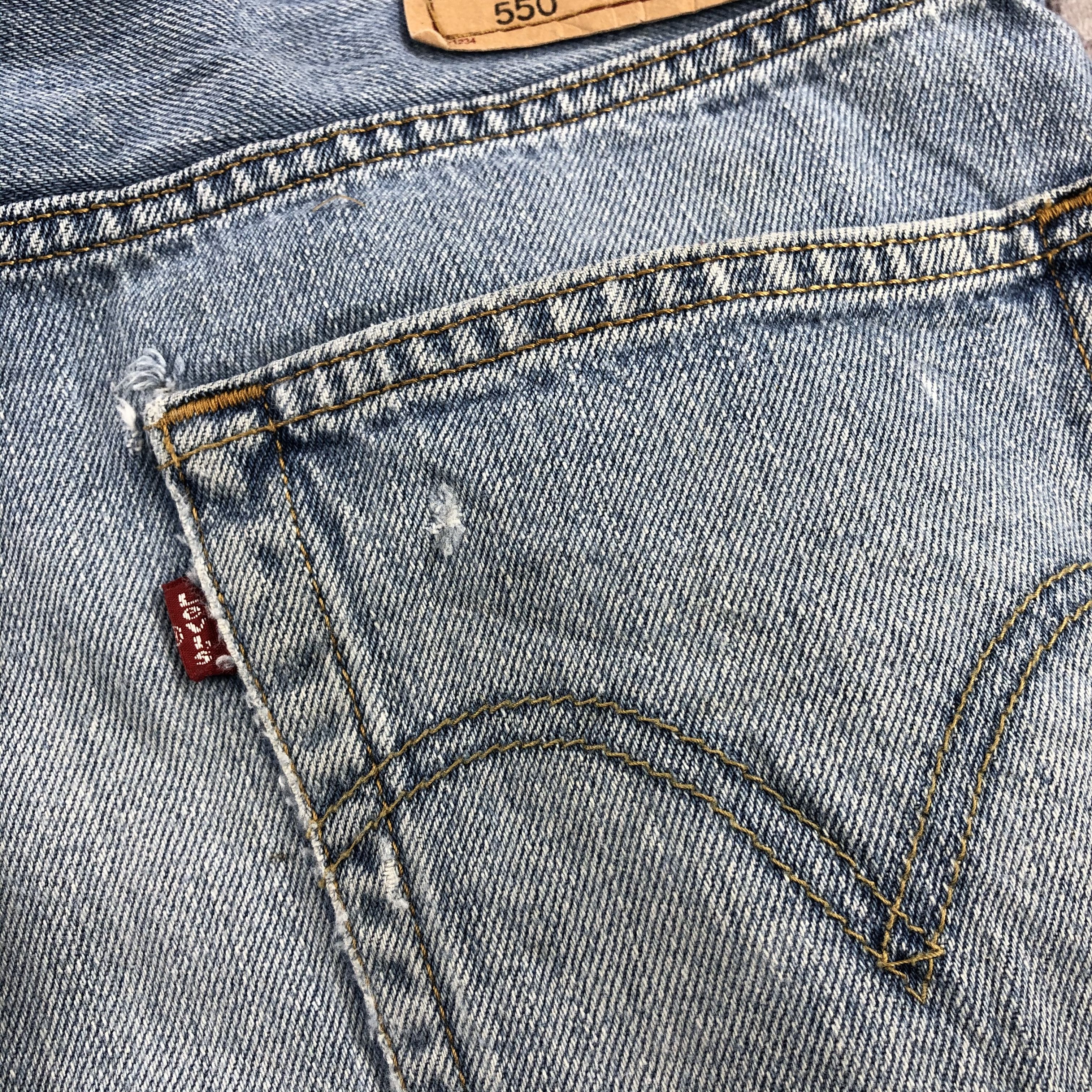 Levi's × Vintage Vintage Blue Wash Levis 550 Jeans-JM2666 Size US 34 / EU 50 - 7 Thumbnail