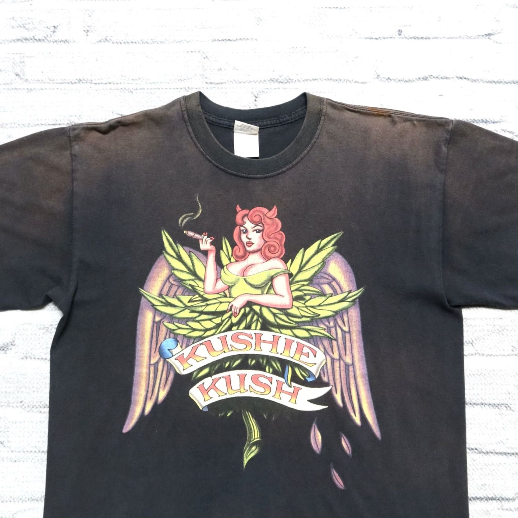 Gildan VINTAGE Kushie Kush Nutrients Shirt Band Tour Tee L Faded Black Mens M Size US L / EU 52-54 / 3 - 2 Thumbnail