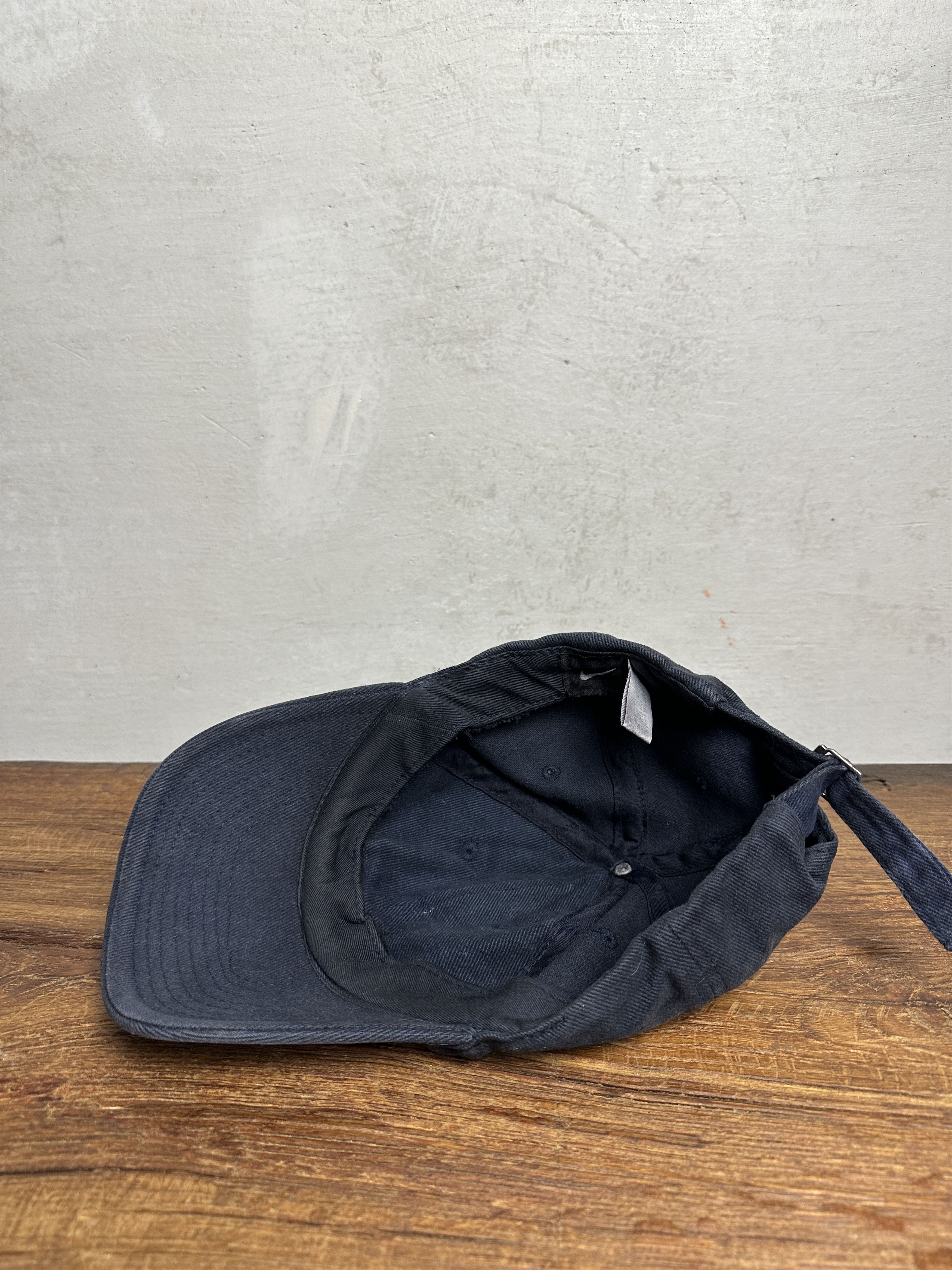 Nike Vintage Nike Logo Baseball Cap Size ONE SIZE - 7 Thumbnail