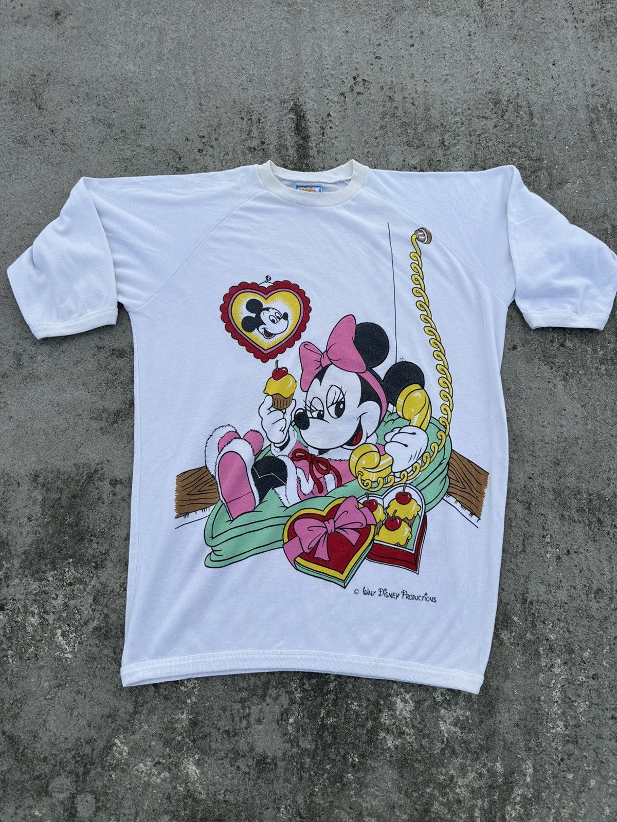 Disney Vintage Walt Disney Minnie & Mickey Mouse T-shirt. Size US XXL / EU 58 / 5 - 1 Thumbnail