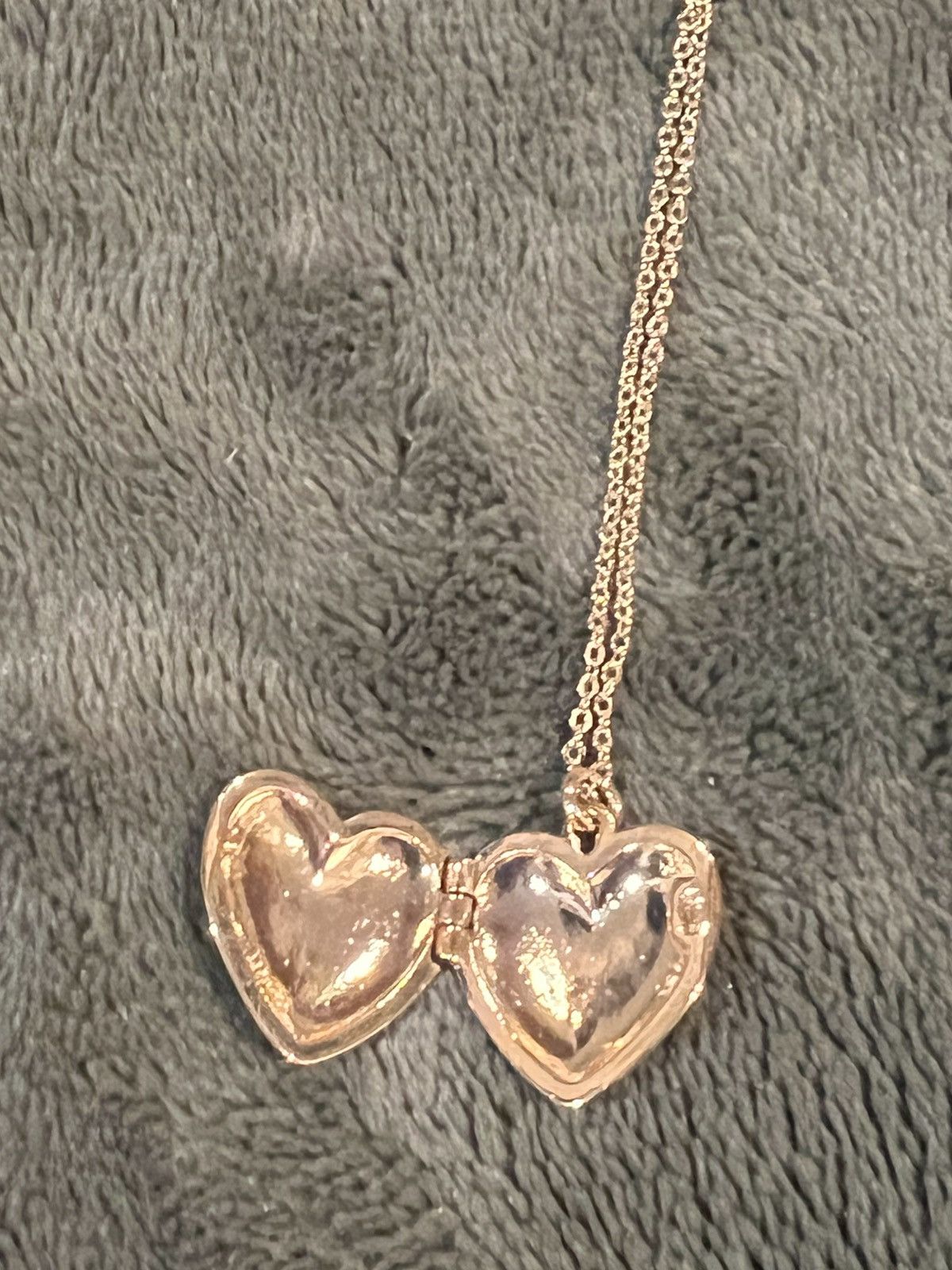 J.Crew Crewcuts Gold Tone Heart Locket Necklace for Girls Size ONE SIZE - 5 Thumbnail