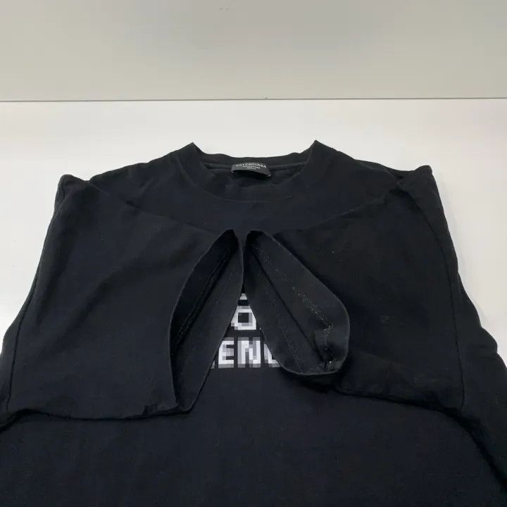 Balenciaga Balenciaga Balenciaga Black Graphic Short Sleeve TShirt -2 Size US S / EU 44-46 / 1 - 2 Thumbnail