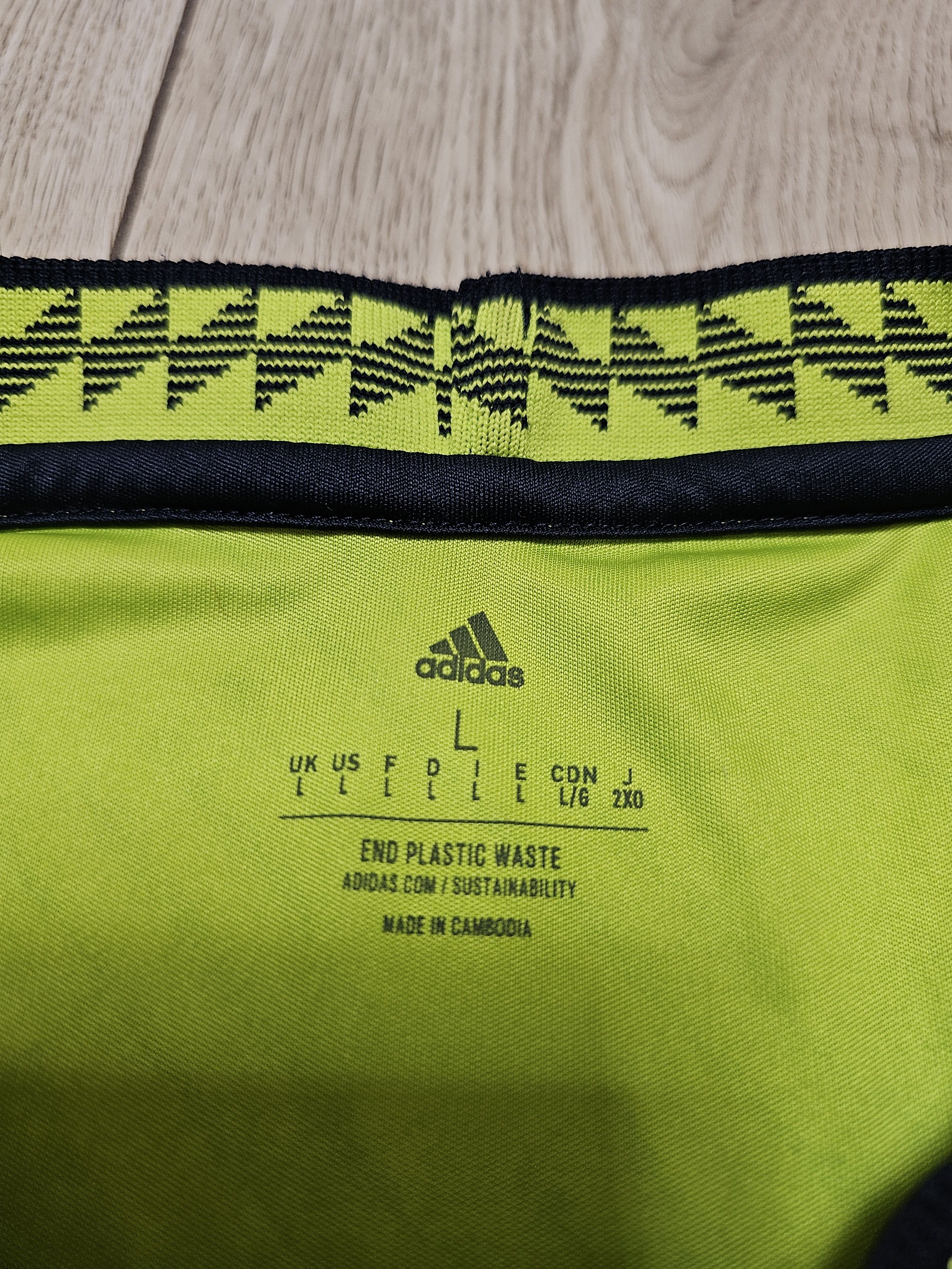 Adidas MANCHESTER UNITED 2022 2023 THIRD FOOTBALL SOCCER JERSEY Size US L / EU 52-54 / 3 - 8 Thumbnail