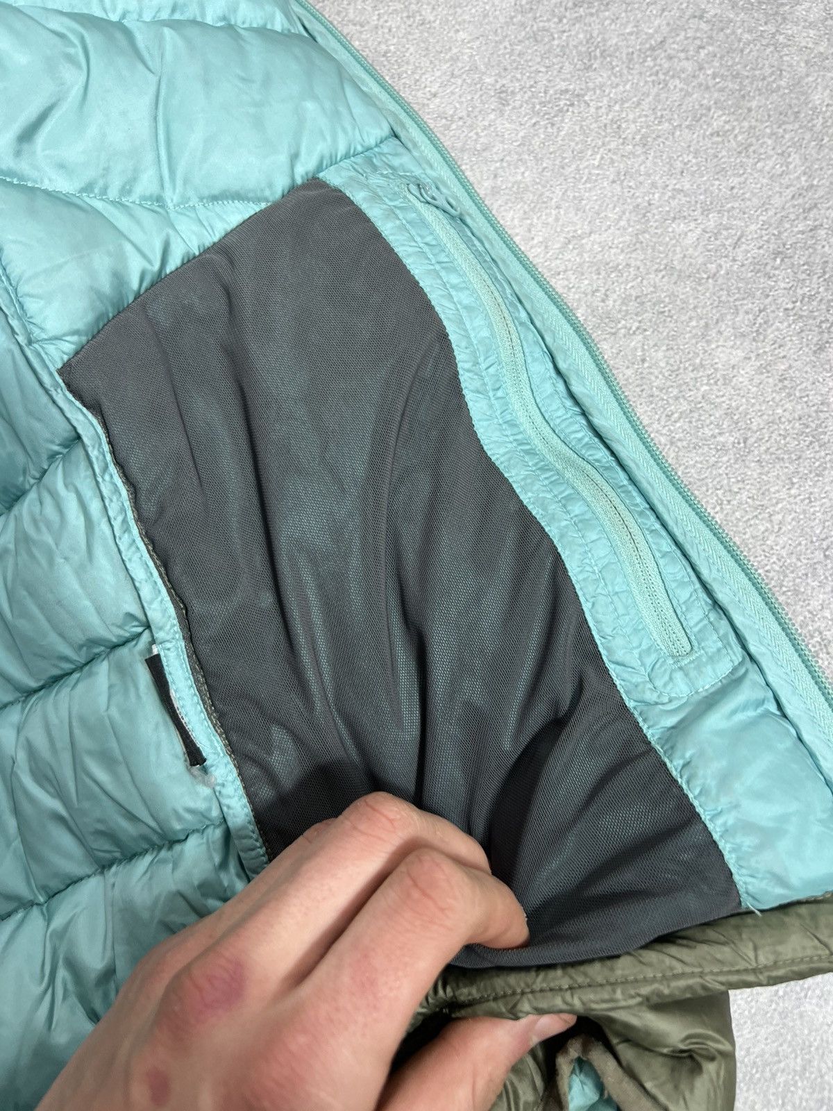 Mountain Hardwear Mountain Hardwear Outdoor Gorpcore Down Puffer Jacket Women Size US S / EU 44-46 / 1 - 9 Thumbnail