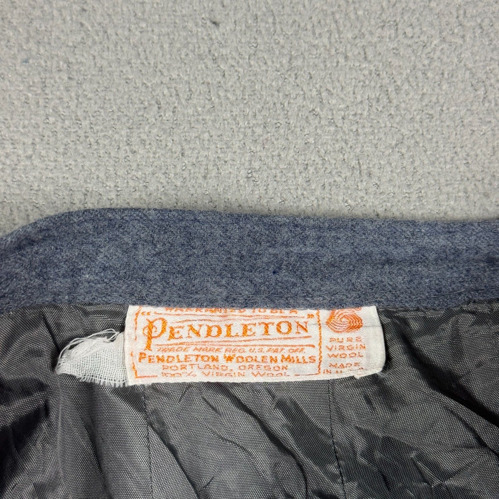 Pendleton Vintage Pendleton Wool Skirt Made in USA Talon Zipper 26 Size 26" / US 2 / IT 38 - 3 Thumbnail