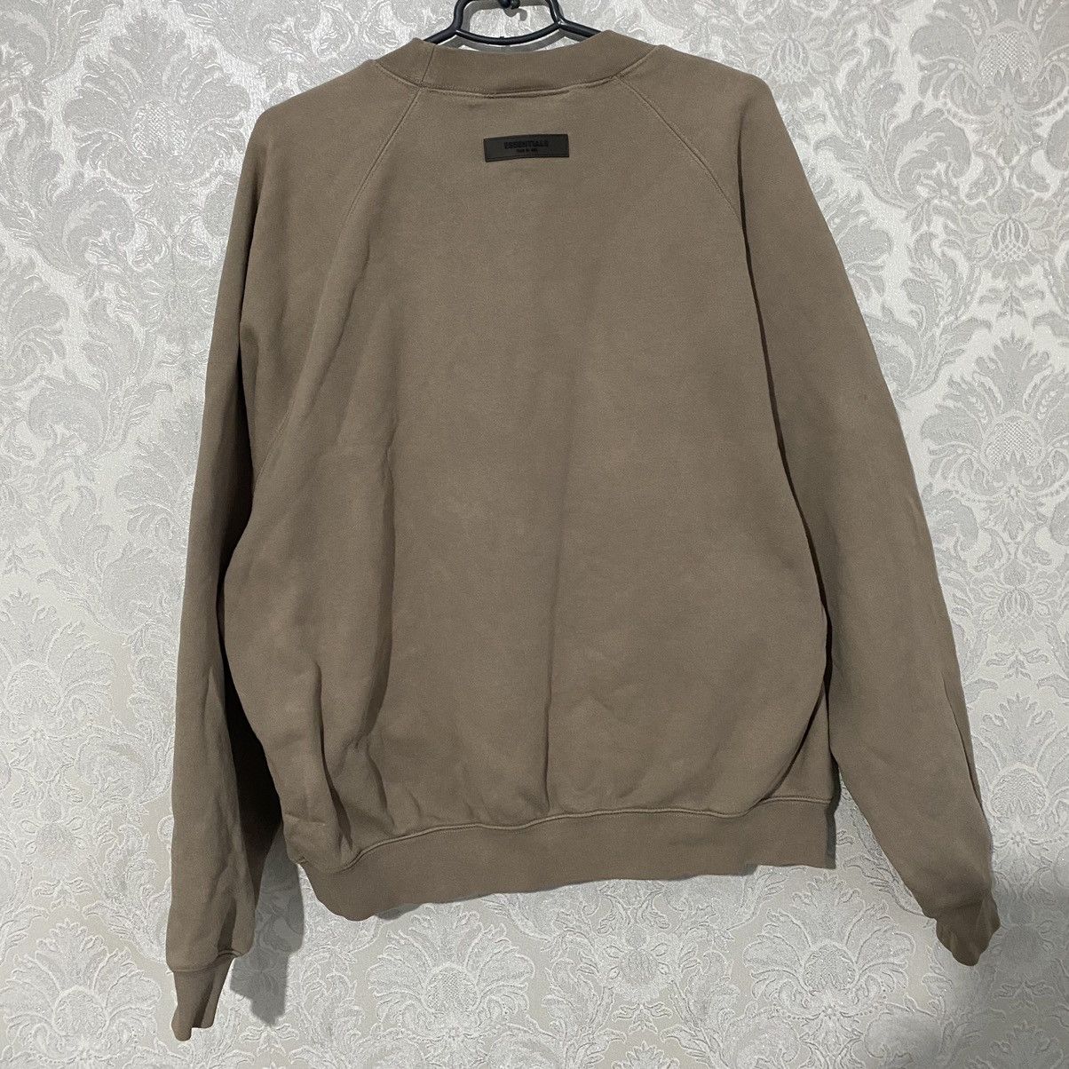 FOG Fear Of God Essentials Crewneck Desert Taupe M Size US M / EU 48-50 / 2 - 9 Thumbnail