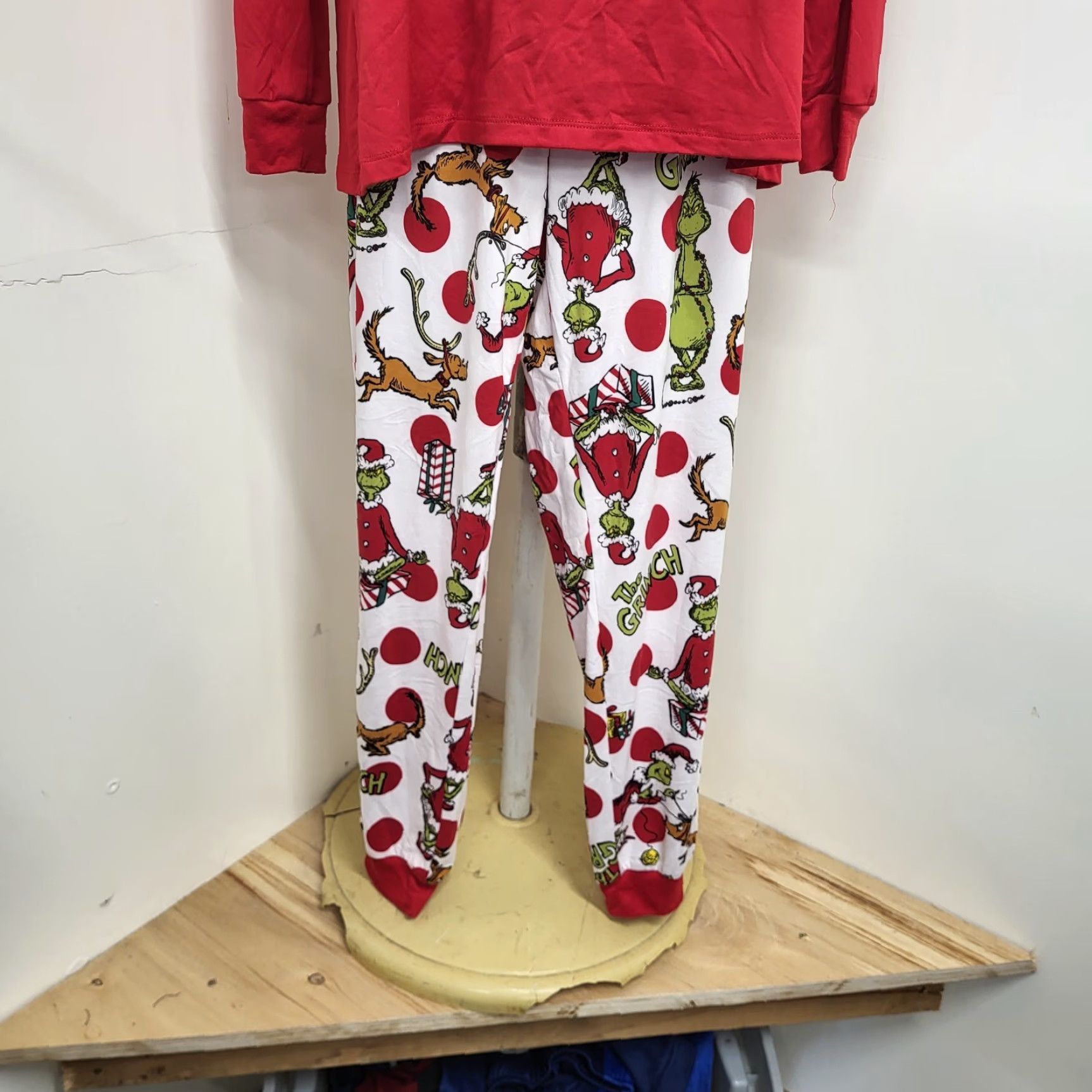 Vintage THE GRINCH DR.SEUSS Pajamas Women's Sz S Red/green Christmas 2 Piece Set Pajama Set Shirt? No. Size ONE SIZE - 4 Thumbnail