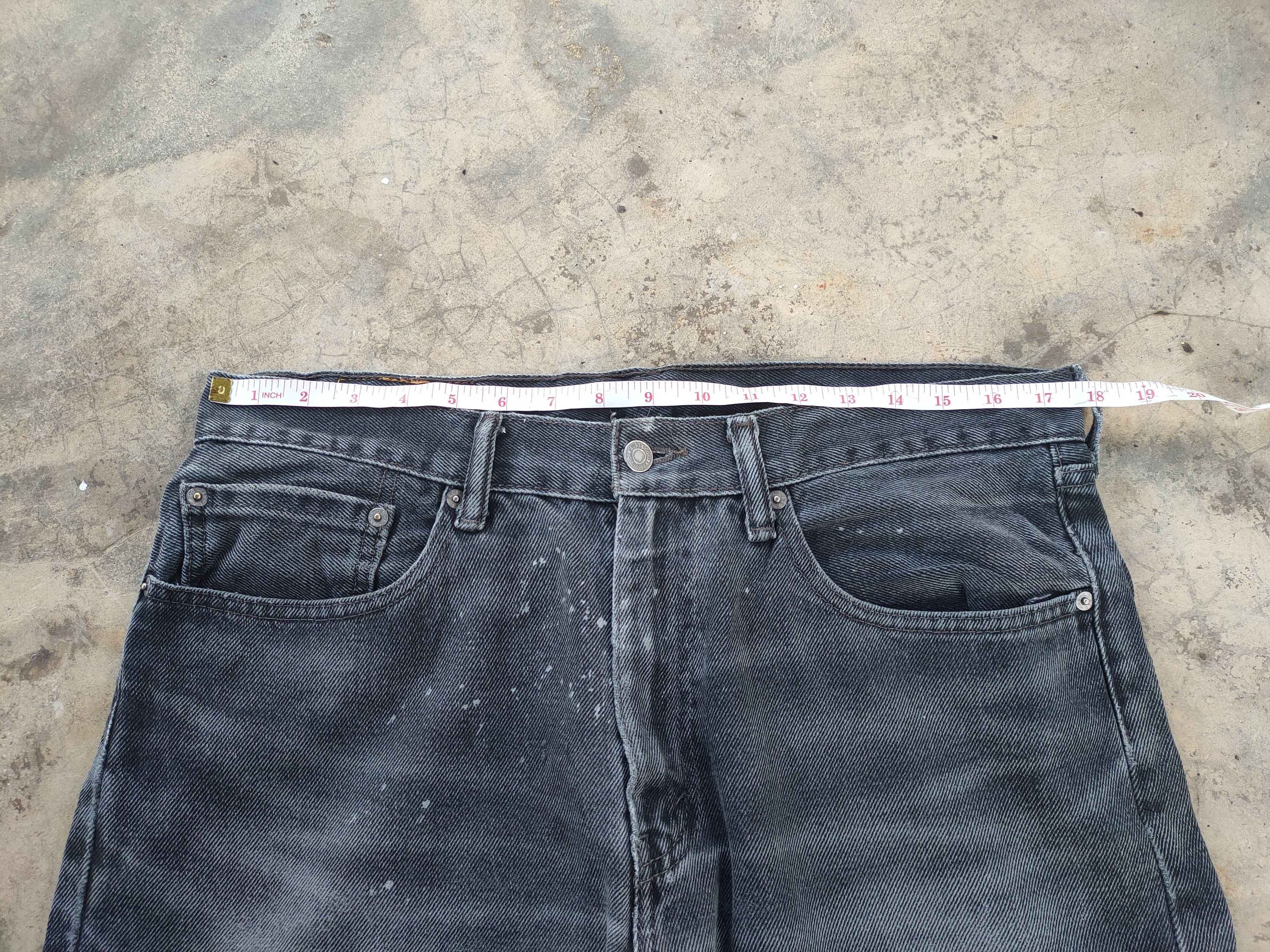 Levi's W35 VINTAGE LEVI'S BLACK RIPPED JEANS DENIM PANTS Size US 35 - 6 Thumbnail