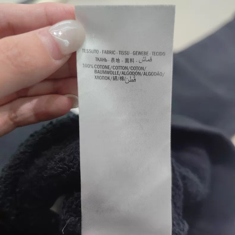 Gucci Gucci The sweatshirt is old and black. Size US M / EU 48-50 / 2 - 6 Thumbnail
