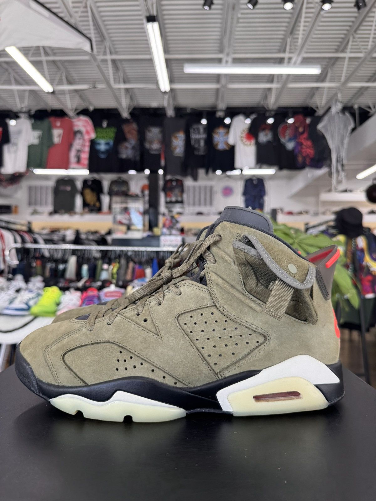 Jordan Brand Air Jordan 6 Travis Scott Size 11 (2019) Size US 11 / EU 44 - 10 Thumbnail