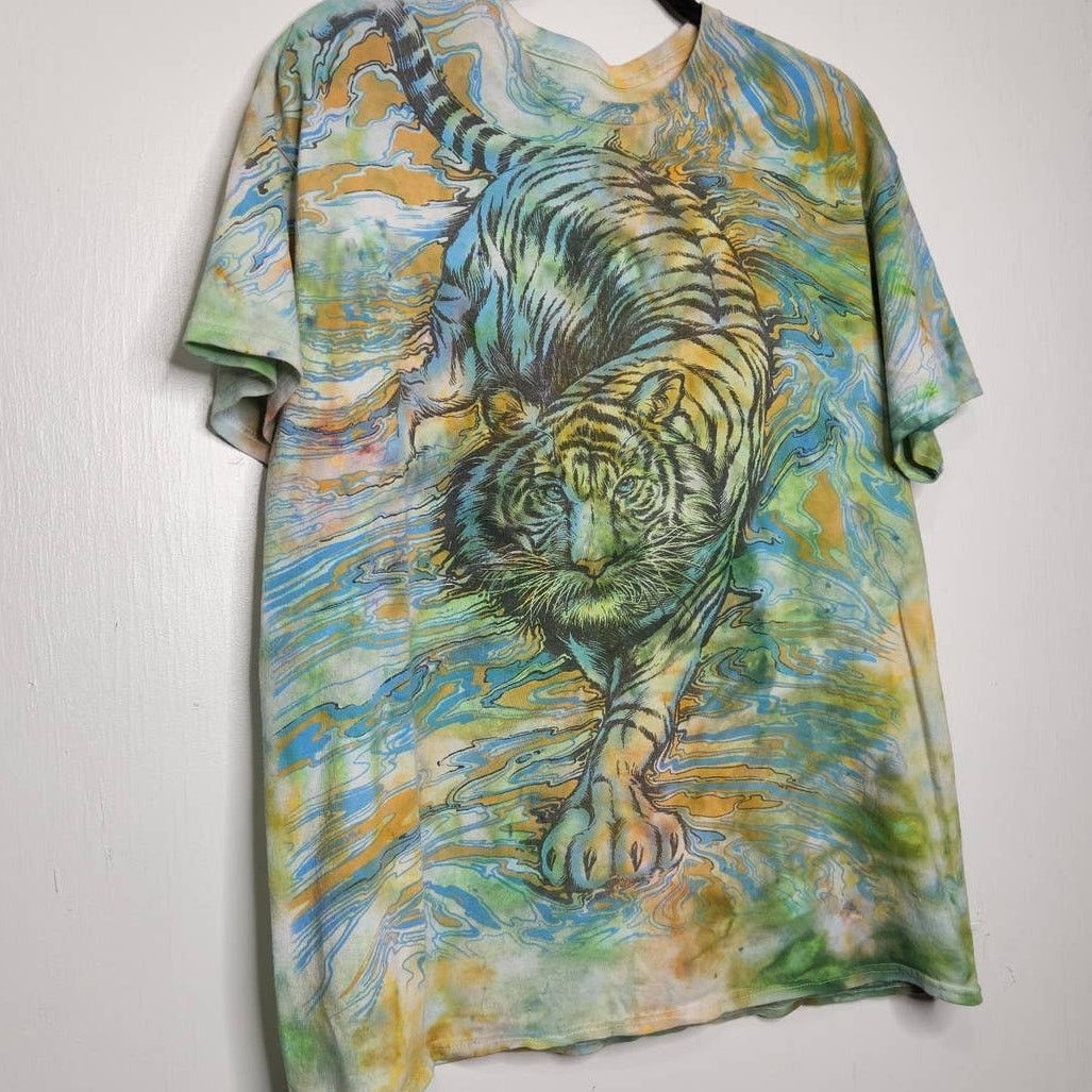 Liquid Blue Tiger Liquid Blue Custom Ice Tie Dye Nature Art Earth Lg Size US L / EU 52-54 / 3 - 4 Thumbnail